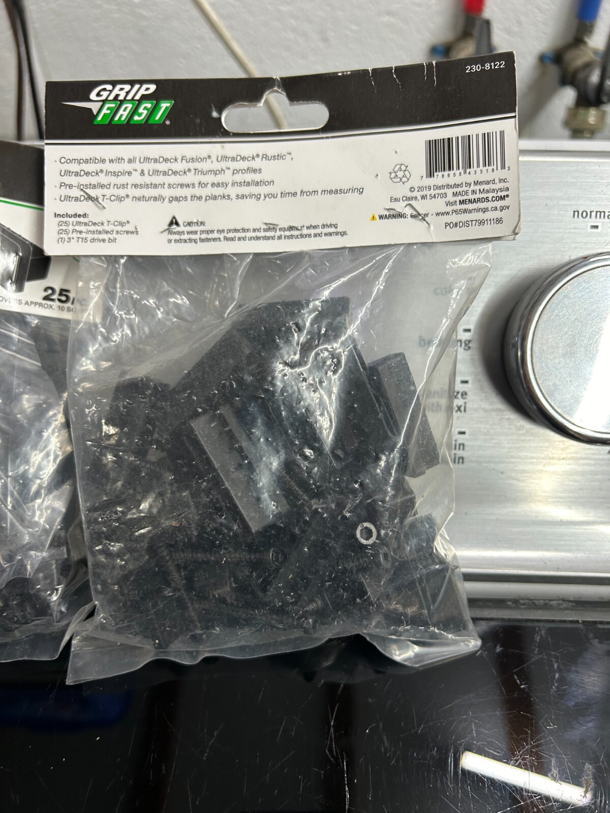 New 2-pack (25 per bag) Grip Fast Decking Clips Hidden Fastener System 230-8122