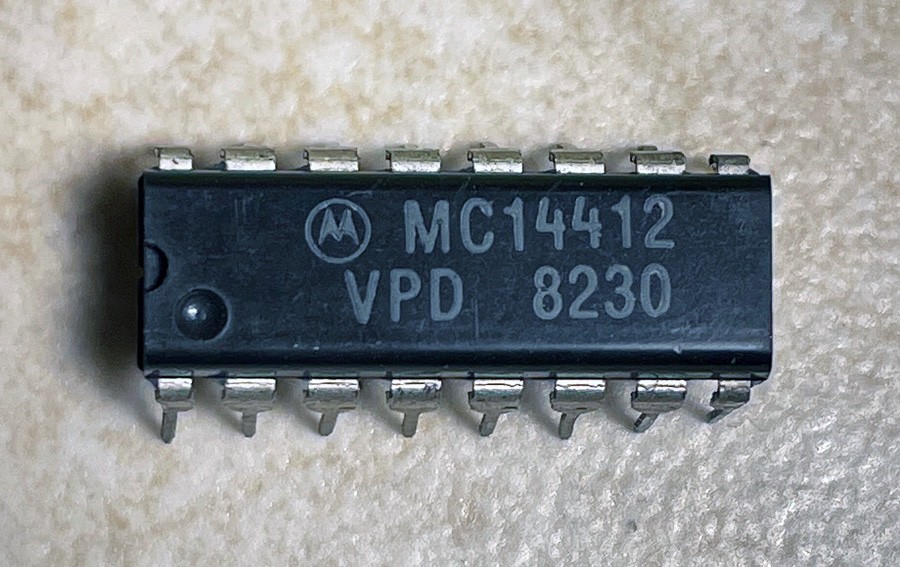 Motorola MC14412VPD Universal Low Speed (0-600bps) Modem