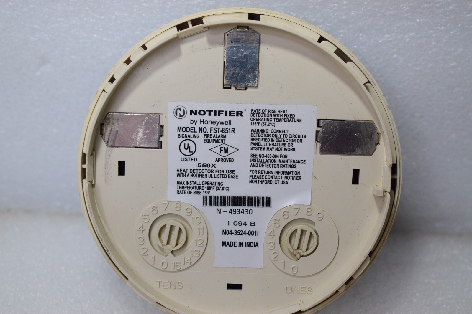 NOTIFIER FST-851R INTELIGENT PLUG-IN HEAT DETECTOR FST851R RATE OF RISE 135