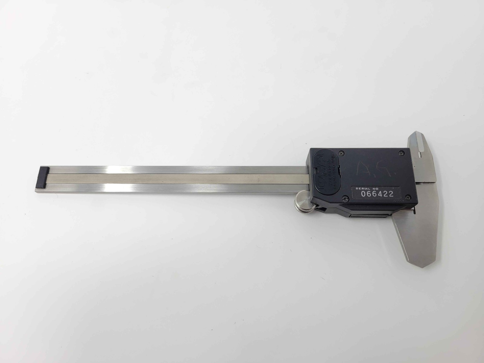 Fowler MAX-CAL Digital Caliper 0-6 in, 0.0005 in Resolution w/ Case