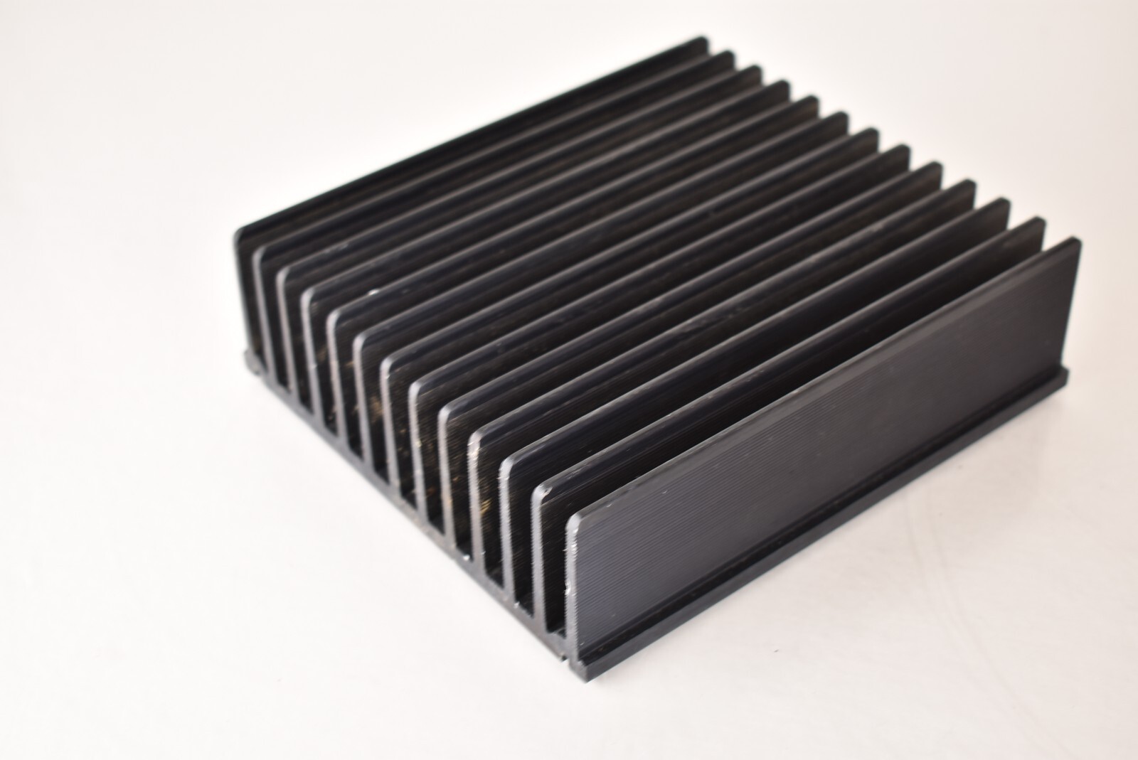163mm x 145mm x 45mm Large Aluminum Heat Sink Radiator Power Amplifier -Black-