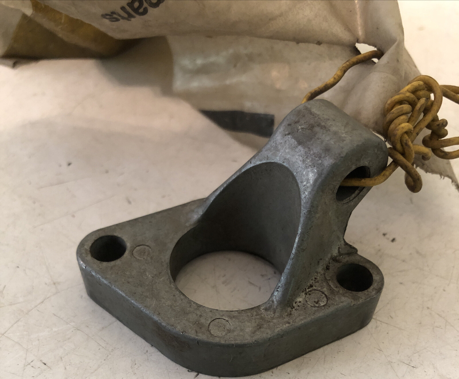 GENUINE JOHN DEERE BRACKET T26103 NEW OEM