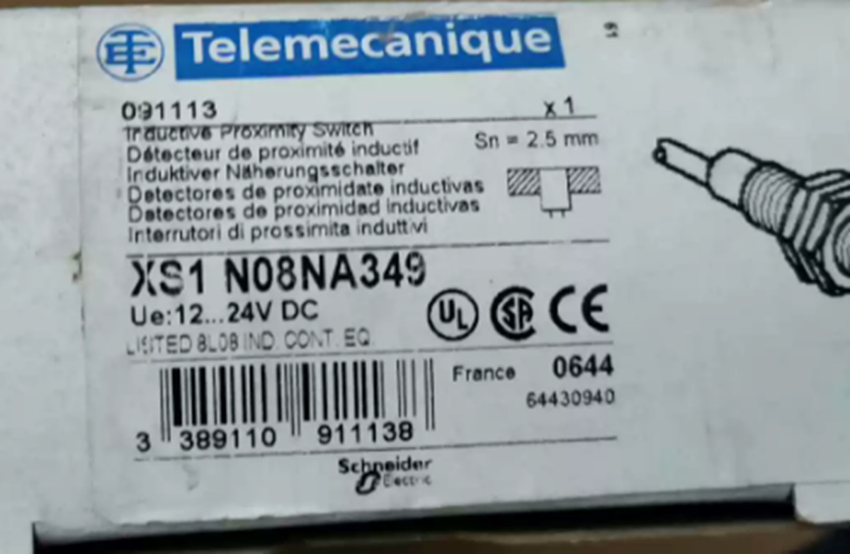 1PC New In Box TELEMECANIQUE XS1N08NA349 Proximity Switch