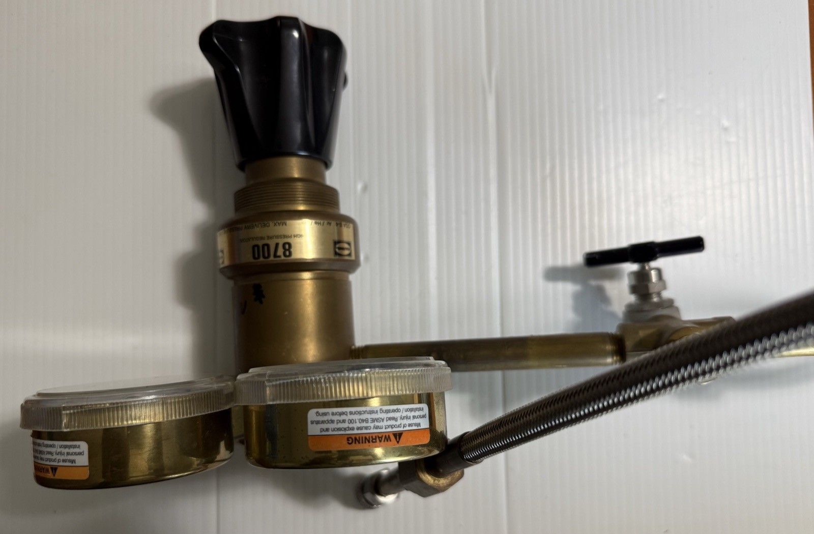 Harris 8700-1500-677 Ar, He, N2 High Delivery Pressure Regulator PN: 3200320