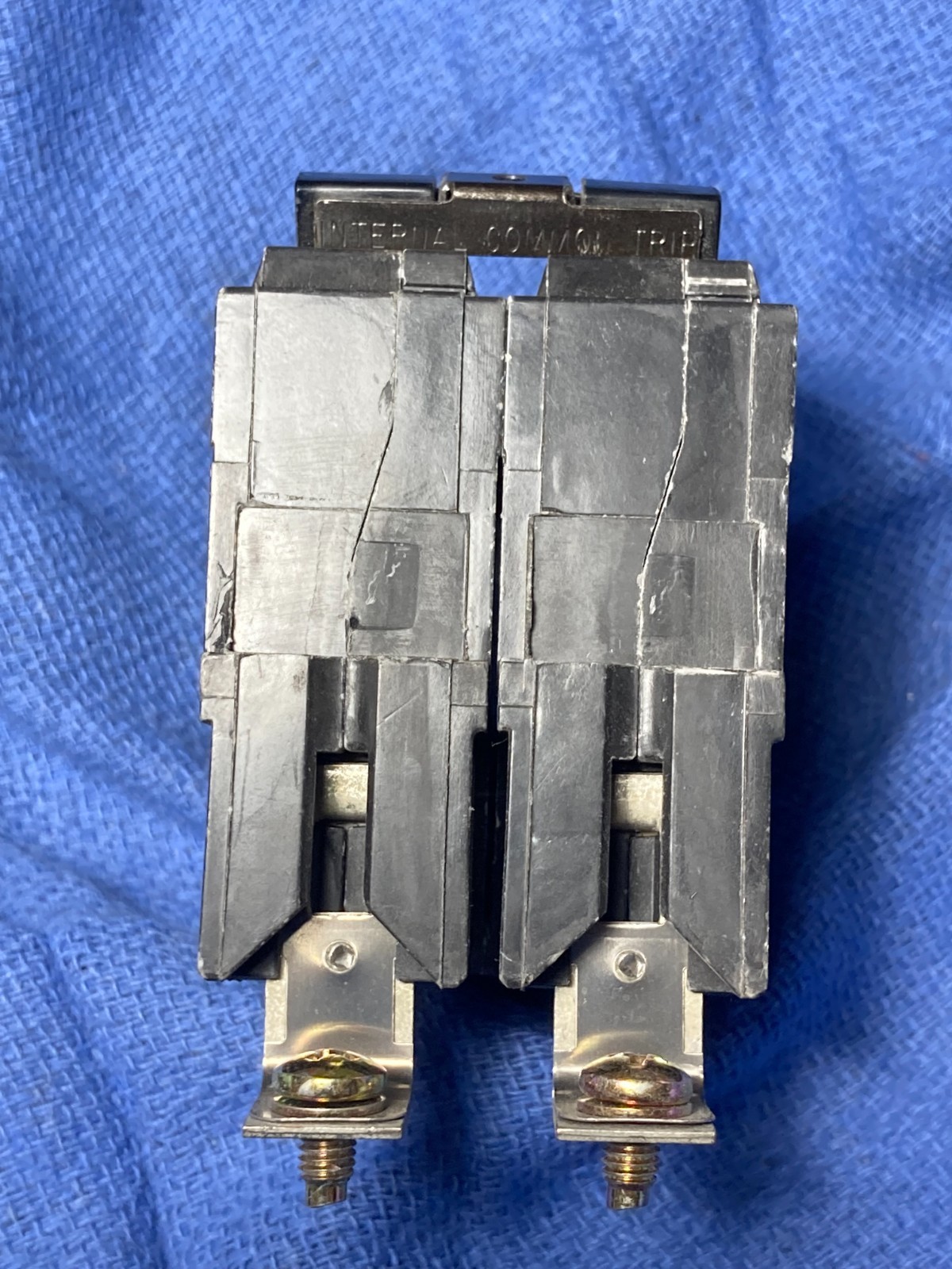 1 General Electric GE THQB2130 30 Amp 2-Pole 120/240 V Bolt-On Circuit Breaker