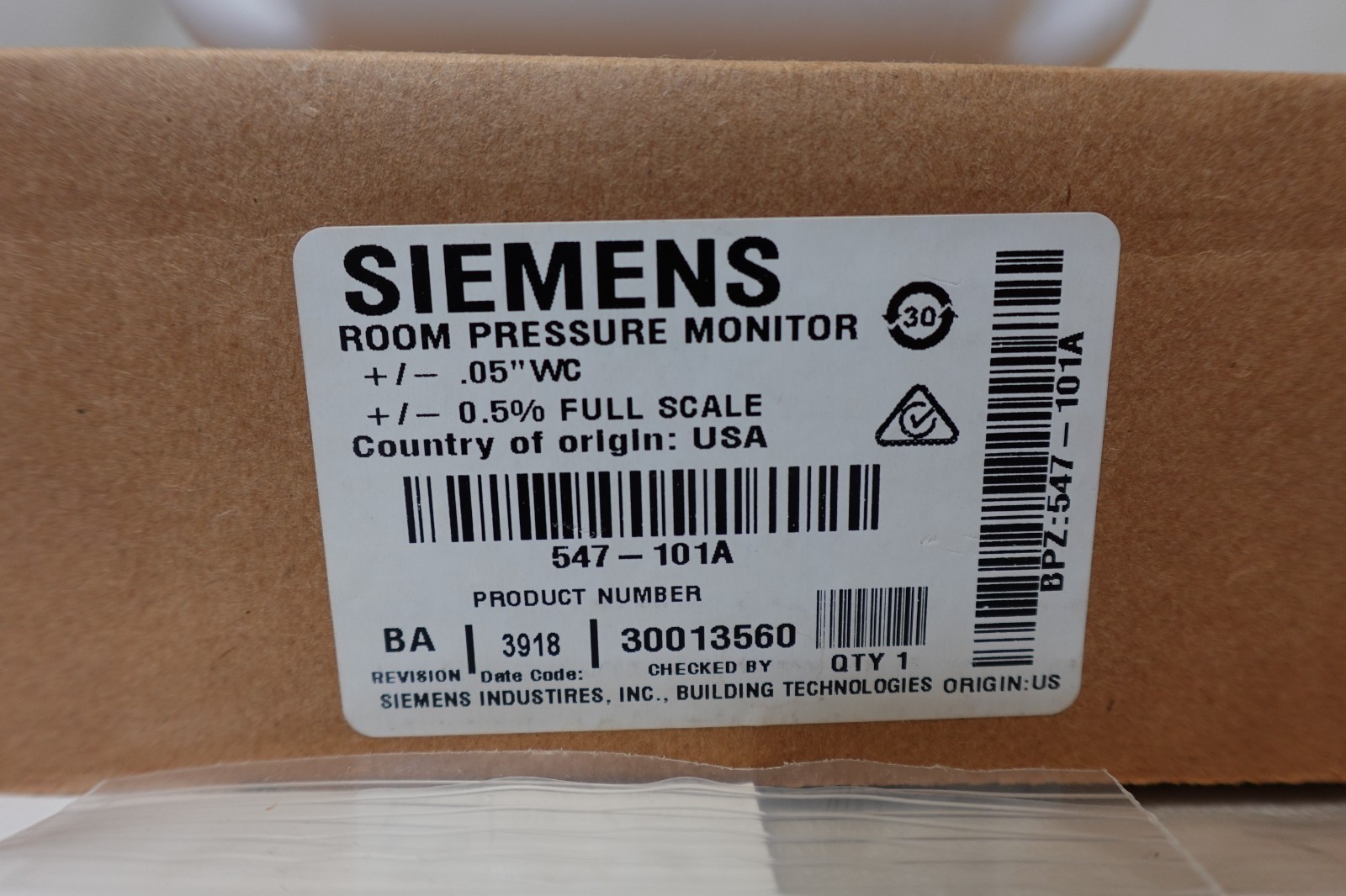 Siemens Building Technology 547-201A +/-0.5″ WC 0.5% FS Pressure Monitor – Used