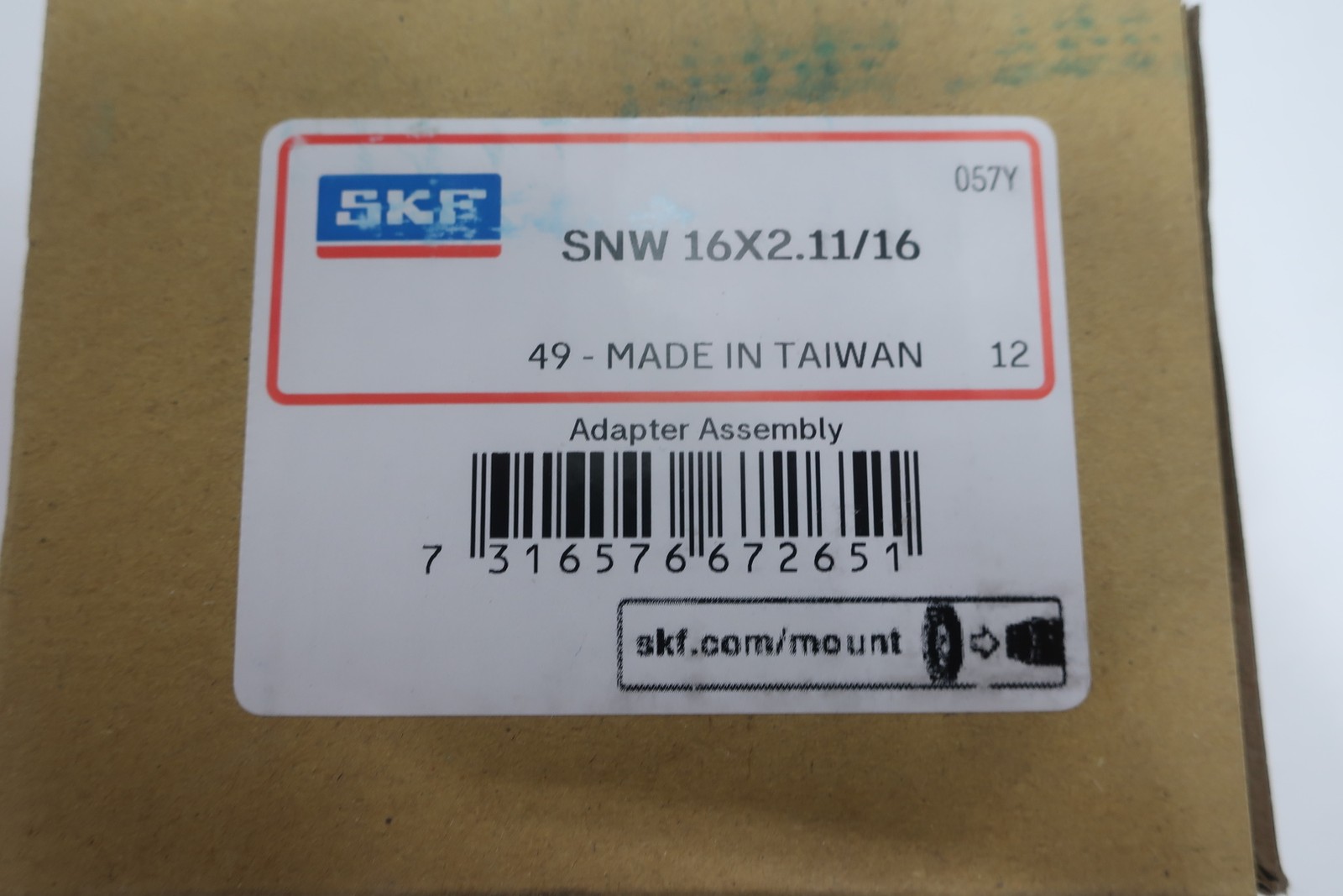 Skf SNW 16X2.11/16 Bearing Adapter Sleeve Assembly