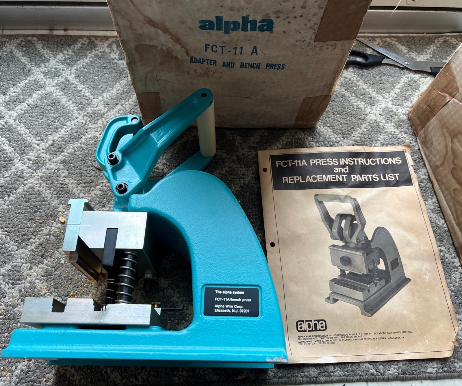 Alpha Wire Corporation FCT-11A Benchtop Bench Press System New inBox With Manual