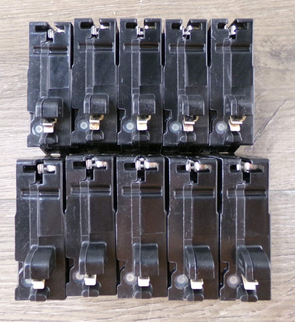 SIEMENS QA115AFCN 15A AFCI PLUG ON NEUTRAL (NO PIGTAIL WIRE) (Box of 10) S7
