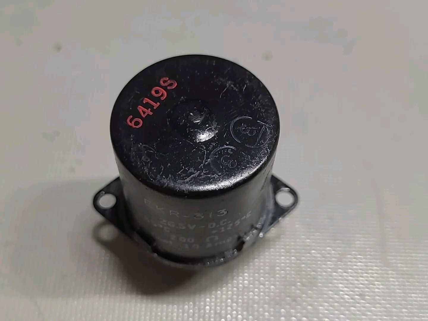 EKR-313 RELAY 10 Amps 26.5vdc