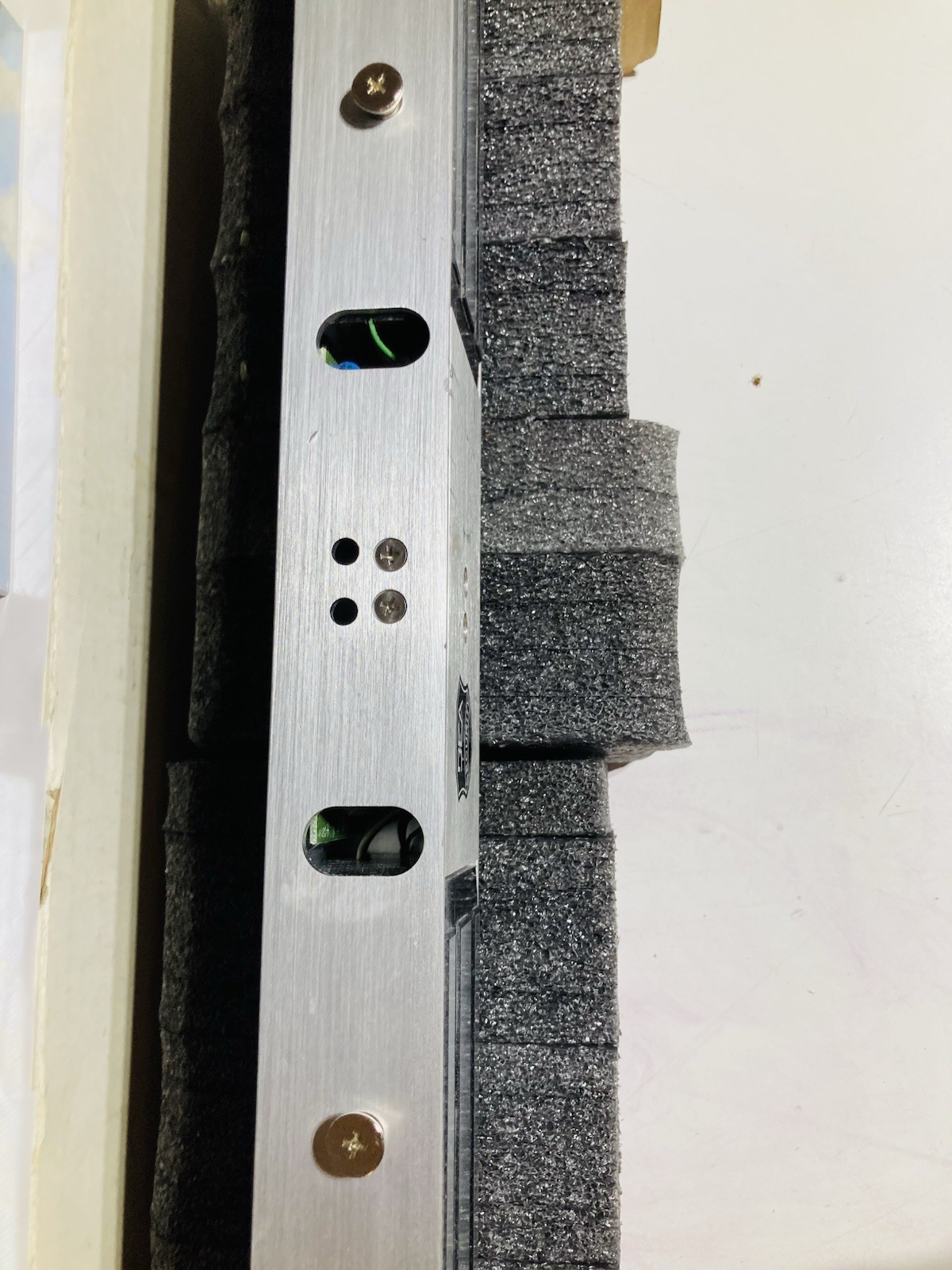 Securitron DM62BD Double Magnalock 12/24VDC Magnetic Bond Sensor Door Position