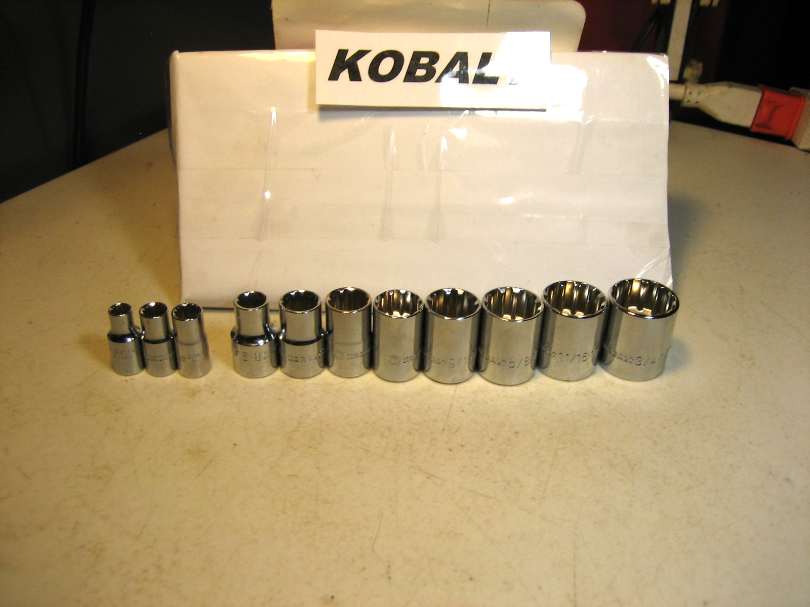 Kobalt (11 pcs) 1/4″ & 3/8″ Drive Spline Sockets (3/16″ To 3/4″)