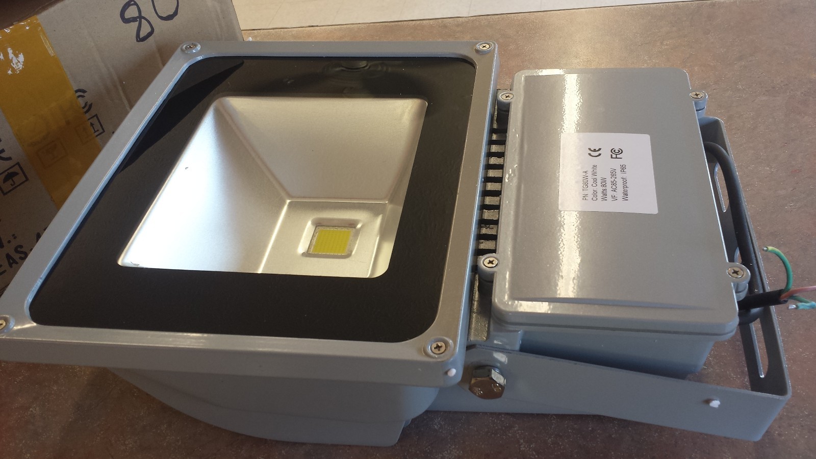 LED Floodlight TG80W-A 80Watt «Industrial Grade» 85-265VAC 6400-7200LM