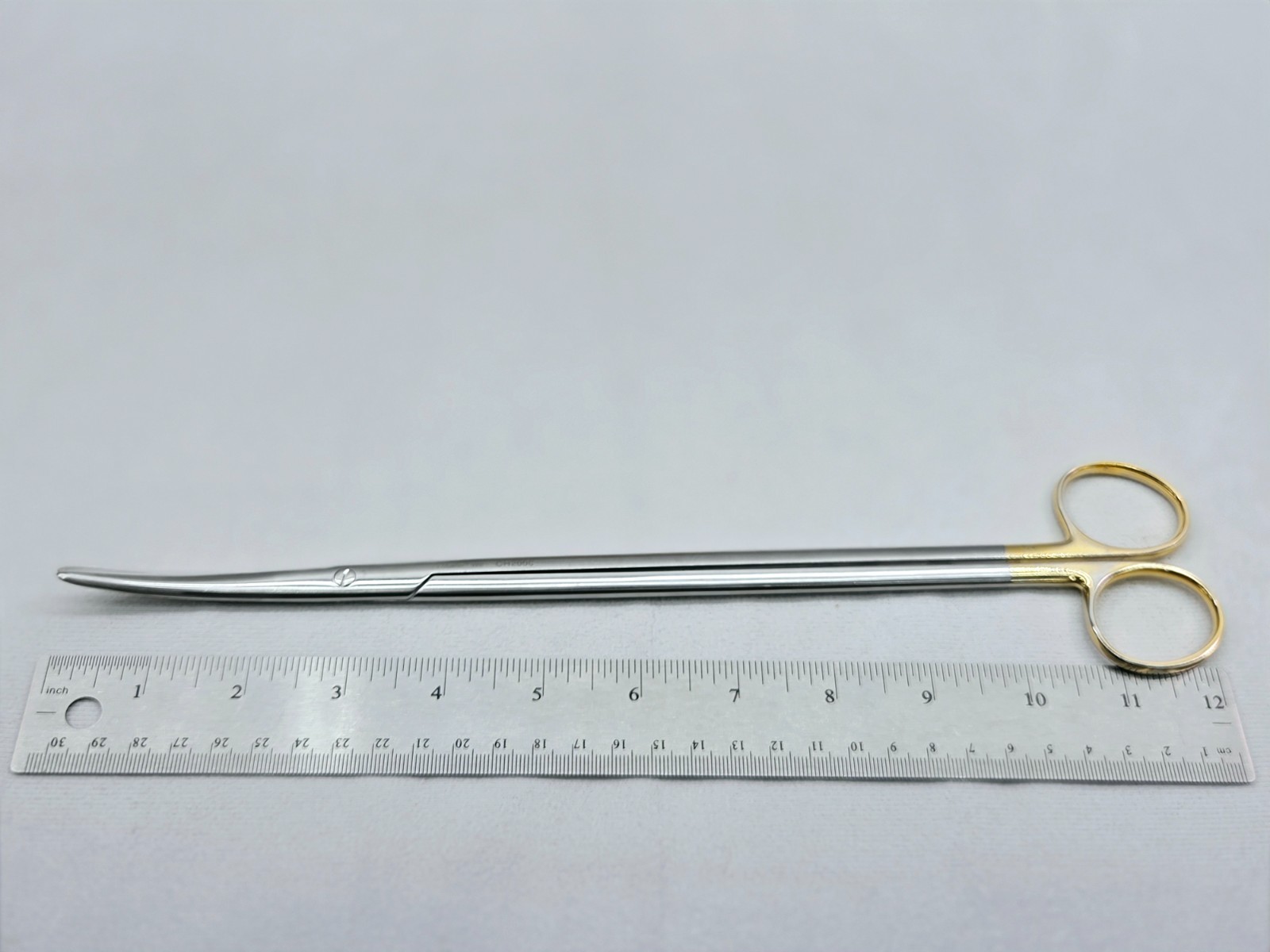 V. Mueller CH2008 Vital Metzenbaum Dissecting Scissors 12″ – Ultrasonic Cleaned