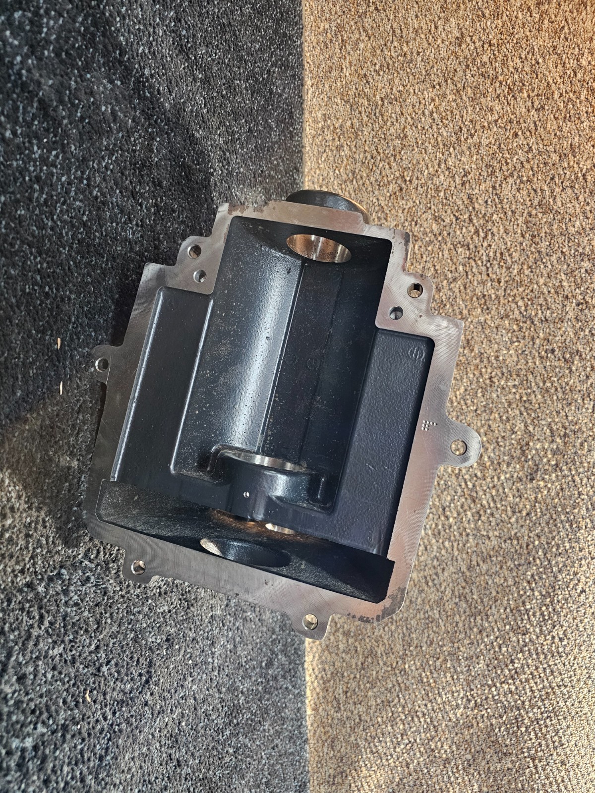 Heavy Duty Gearbox 111651 Q2 54Y, Gray Powder-Coated Finish, Steel