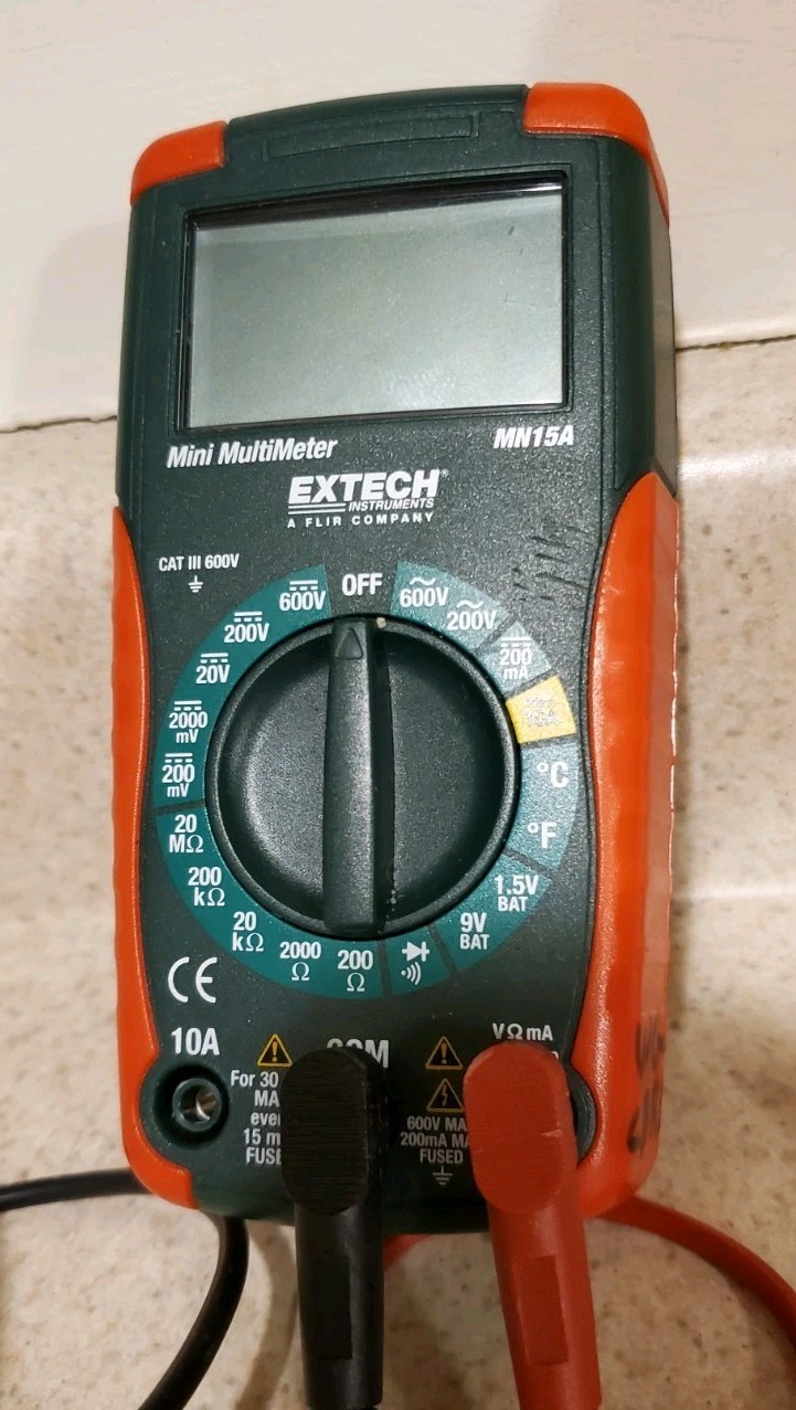 Fluke T5-600 Handheld Electrical Tester w/Leads + EXTECH MULTIMETER MN15A EUC