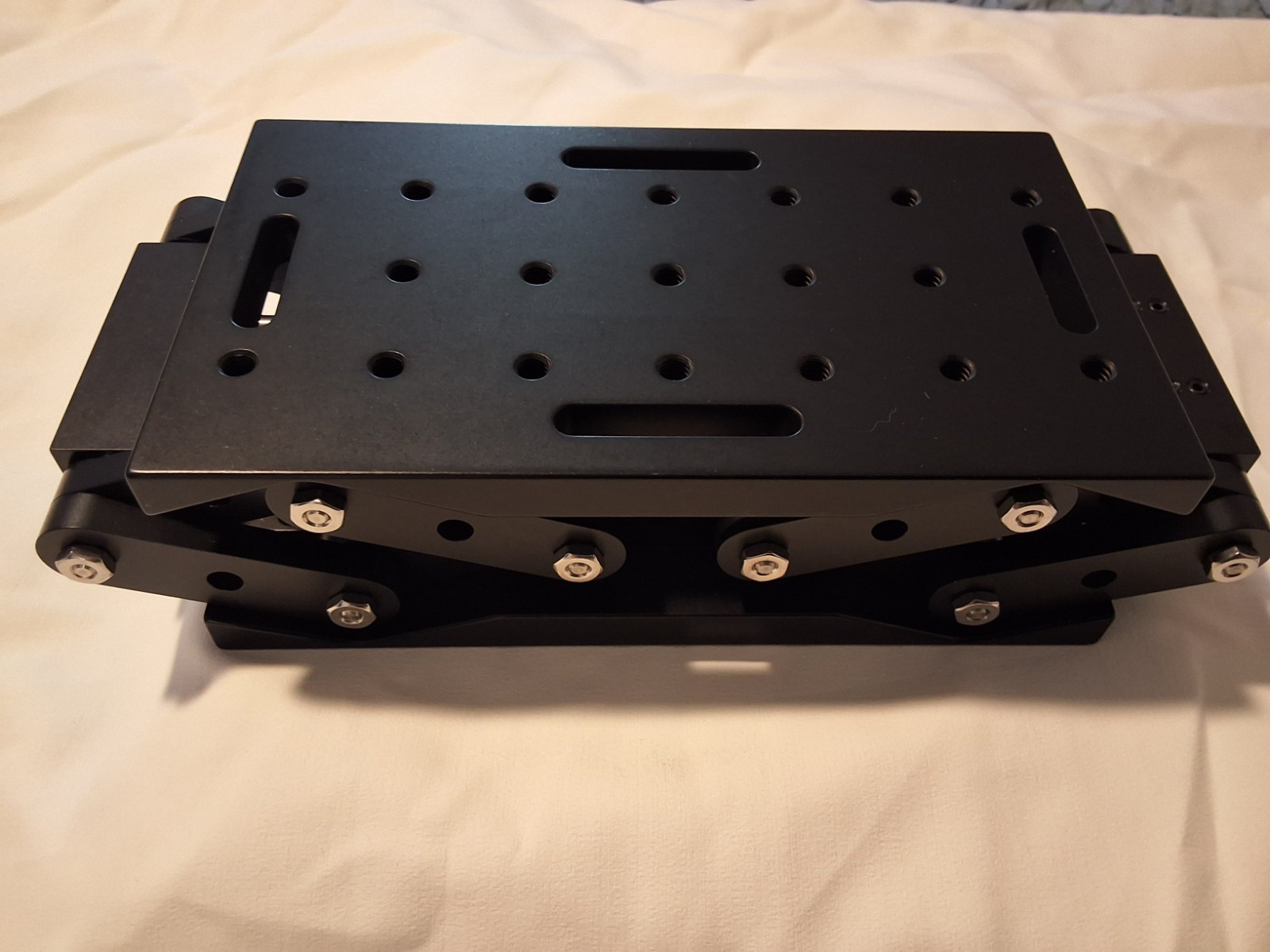 Thorlabs L490 Lab Jack Lifting Platform with Adjustment Knob.