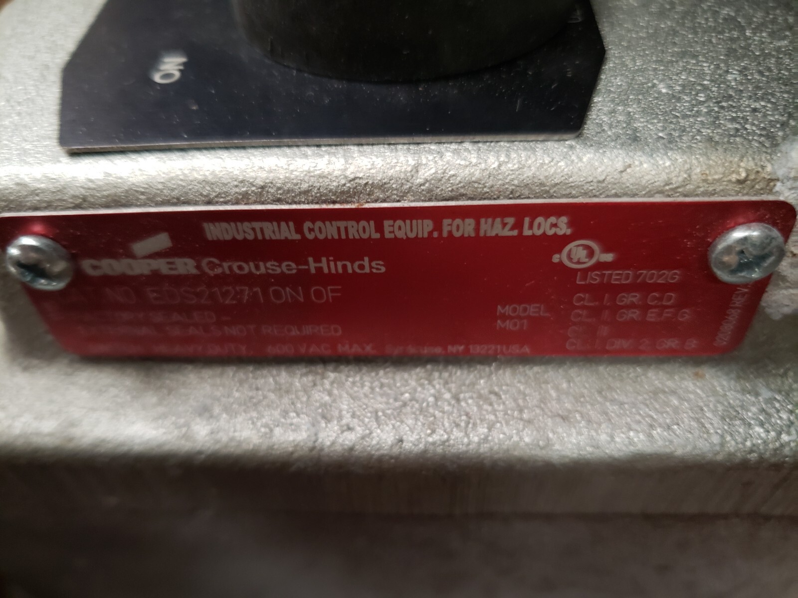 Crouse Hinds EDS21271ONOF Operated Selector Switch Station 3/4in