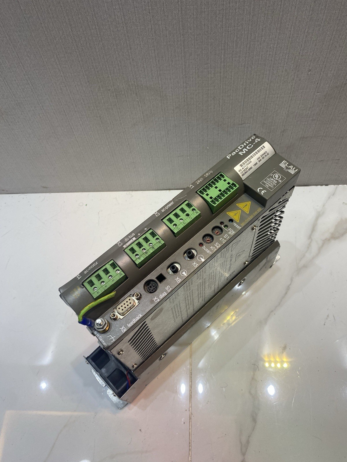 Schneider MC-4 PacDrive MC-4/11/10/400 , SW: 00.16.32