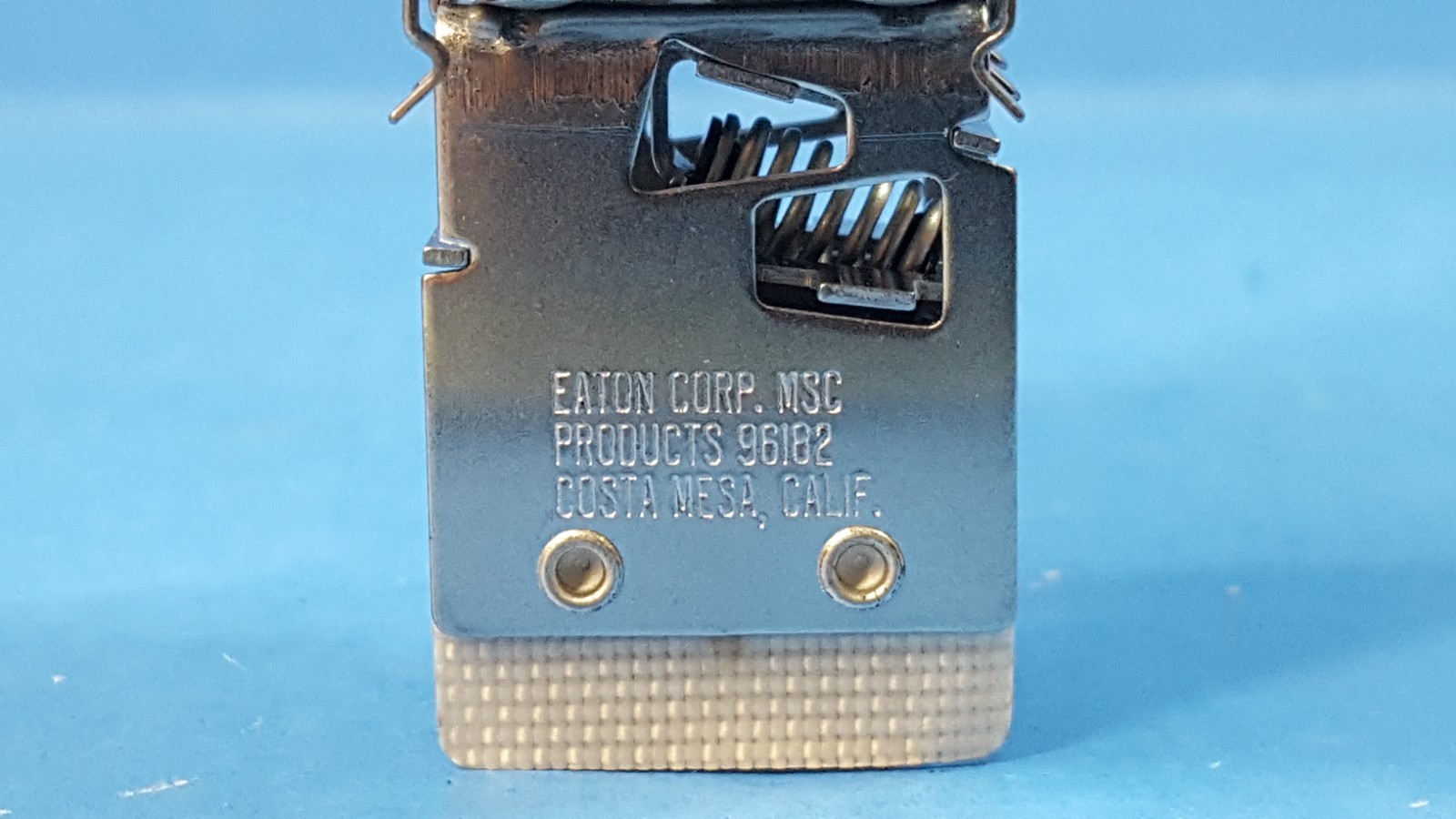 ONE PC- Indicating Switch, EATON, DPDT, 10EA1C1F10J2L(W)N1R1V13Square, Wave