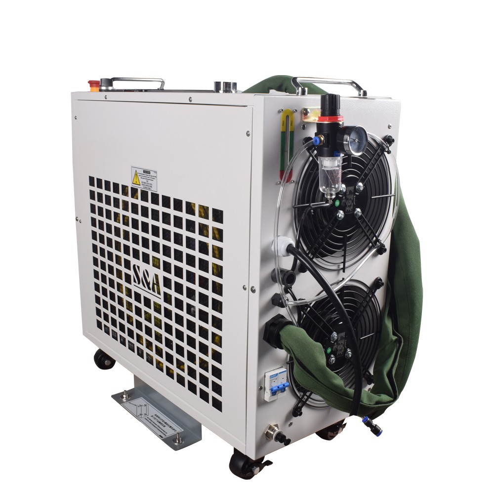 BWT BFL-CW15 1500W Handheld Fiber Laser Rust Remover Metal Cleaning Machine