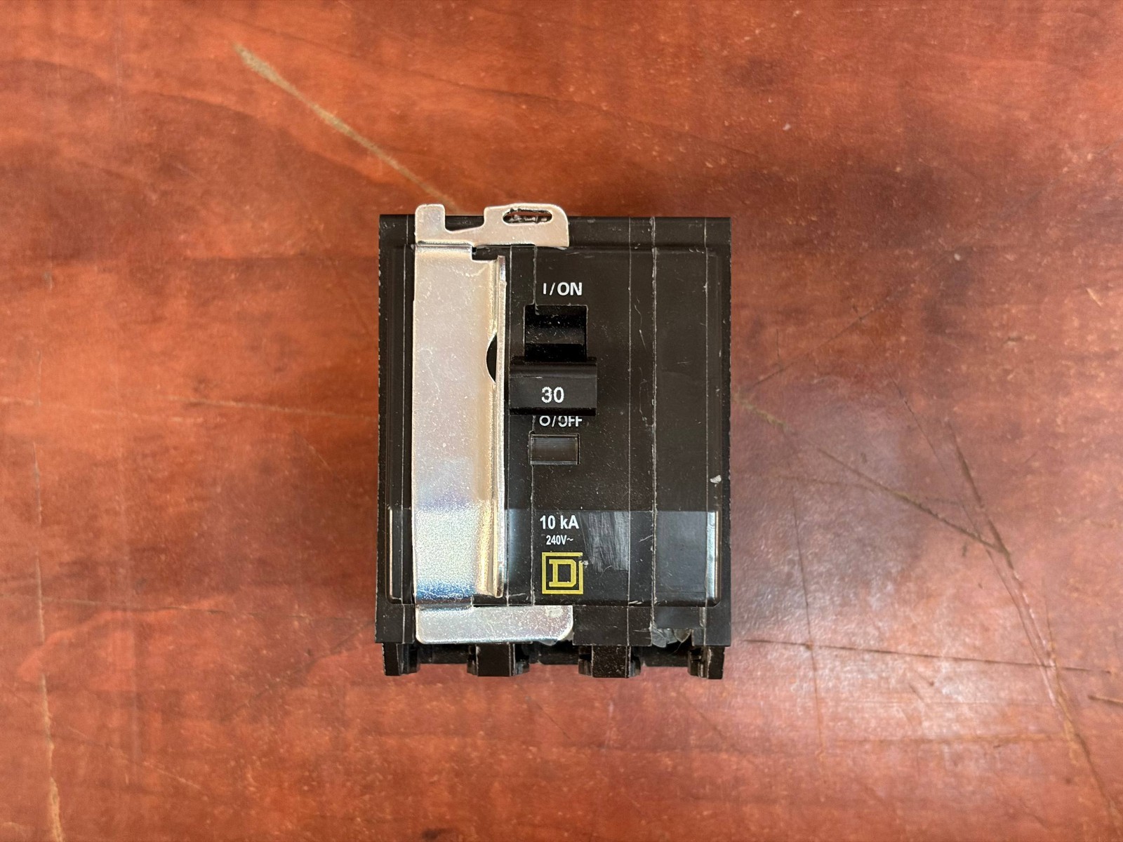 Square D QOD330 Circuit Breaker QOD 30A 3 pole 240VAC 10kA Bolt On