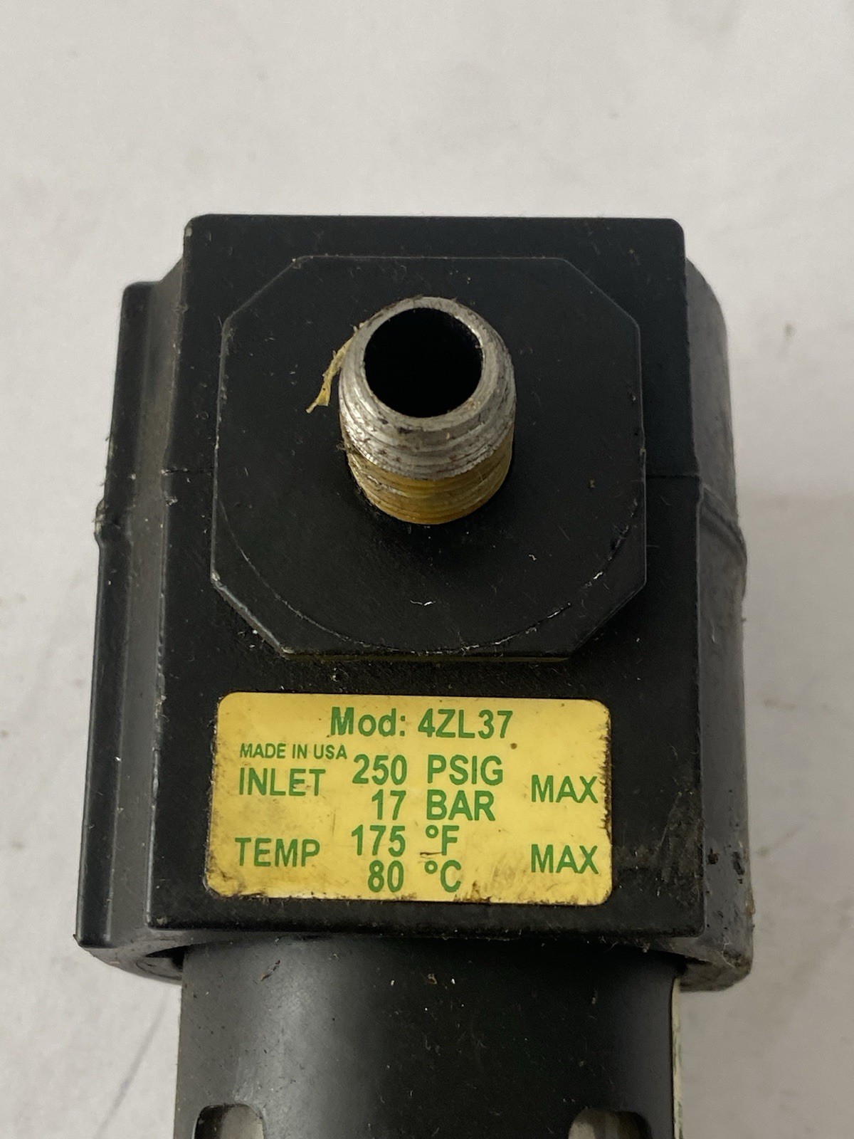 Speedaire 4ZL37 Compressed Air Filter 250 PSI 17 Bar