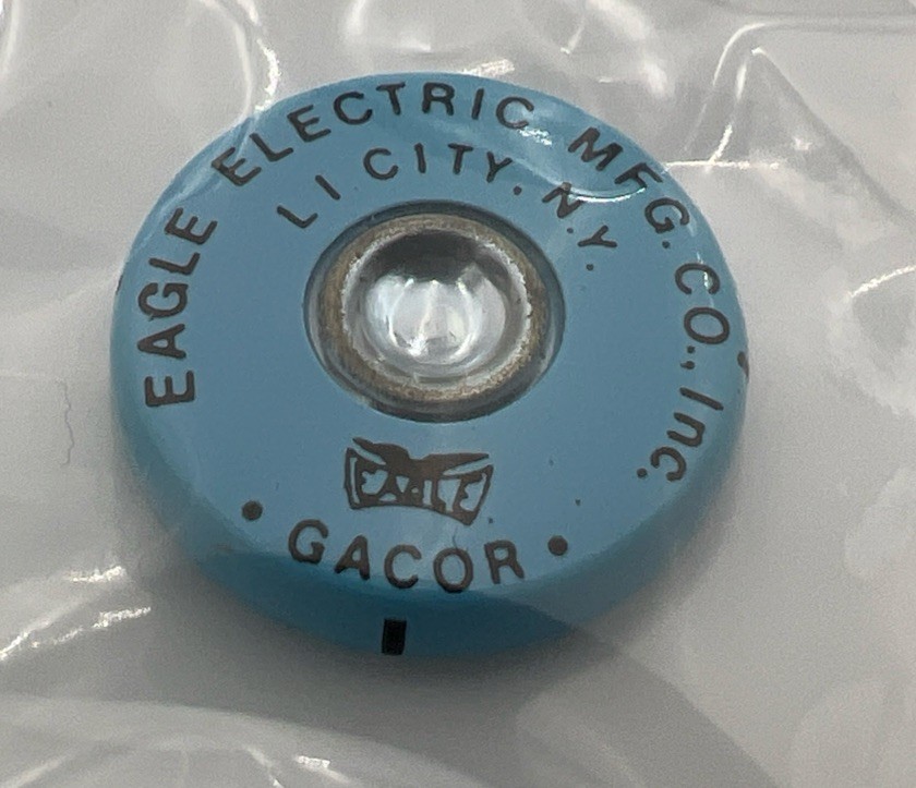 Eagle Electric Light Bulb Flasher Disk Button Socket 60 Watt