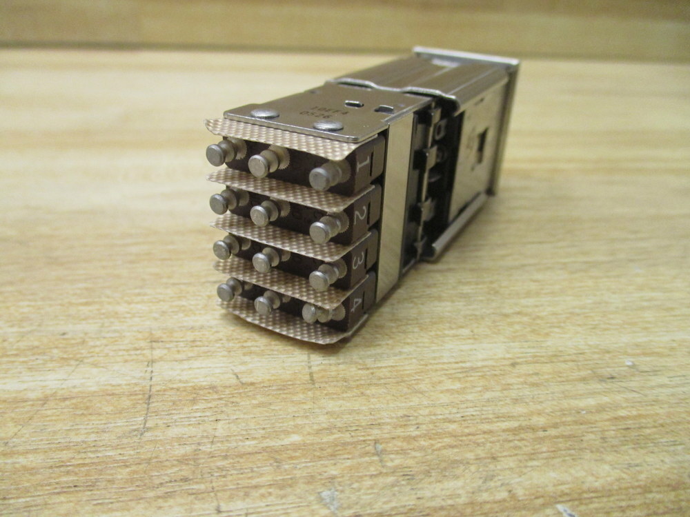 Eaton/Master Specialties 10EA1C1F4J3L Indicating Switch 00614708344