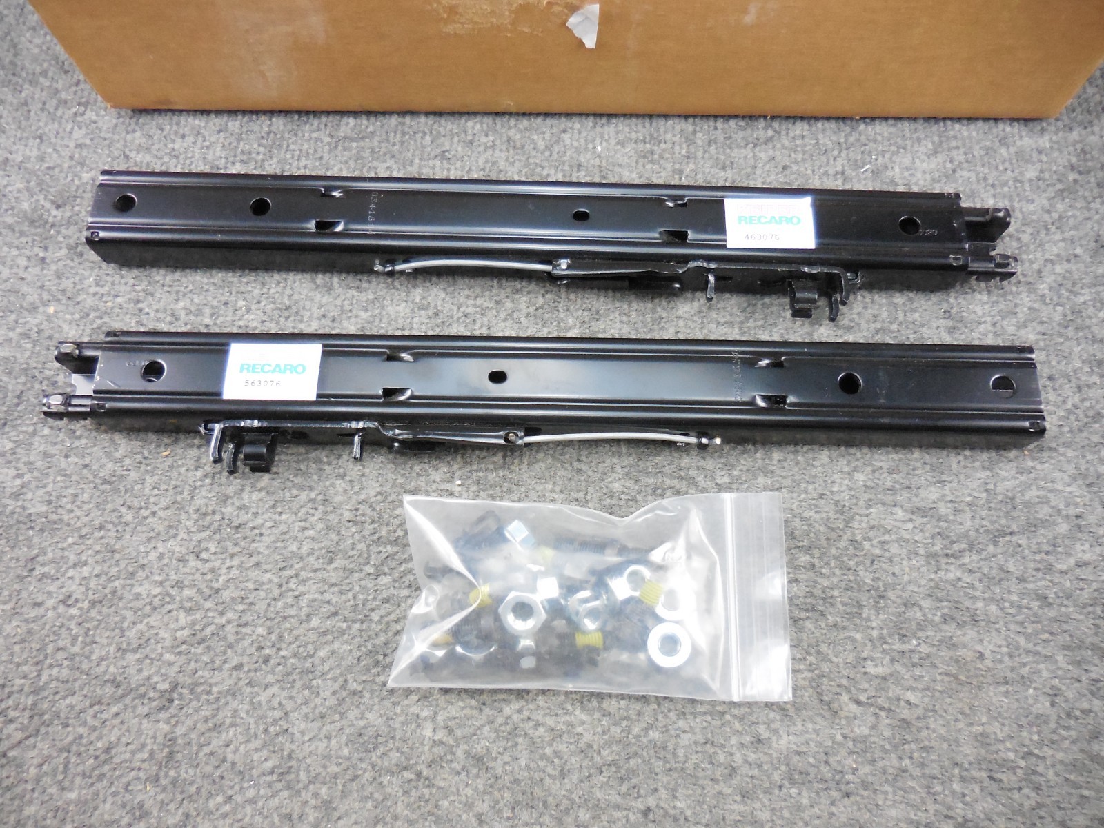 Unused Gillig 82-28011-00 Drivers Seat Track Kit Keiper Recaro 563076 463076