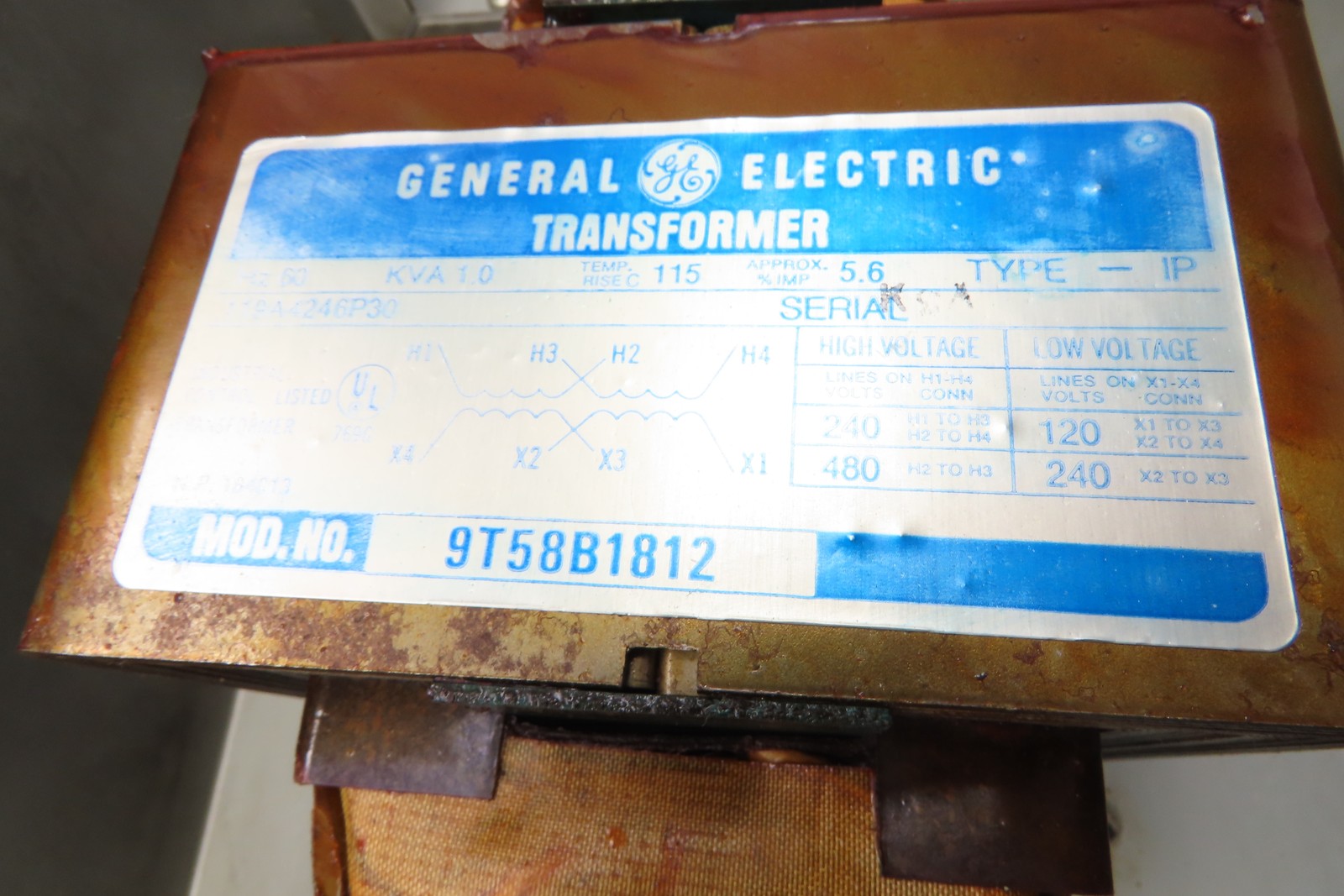 General Electric 75C142462G707 Busway FLEX-A-PLUG with 1KVA Transformer 480V 30A
