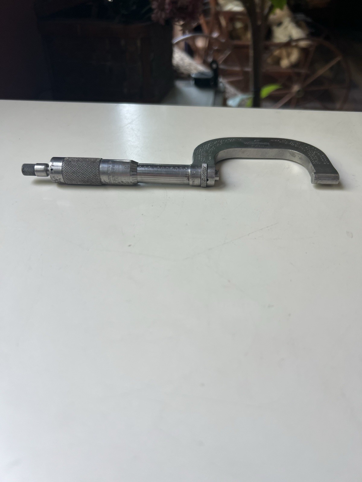 Brown & Sharpe No. 48 1”-2” Micrometer 1T02