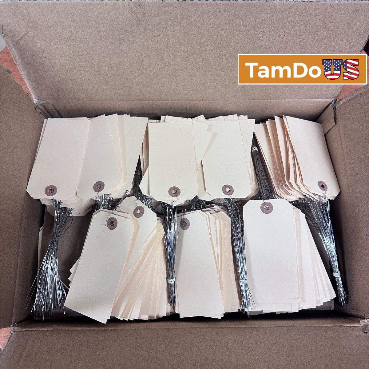 Manila Shipping Tags Pre-Wired 4.75″ x 2.375″ 13 Pt – Box of 900 Tags