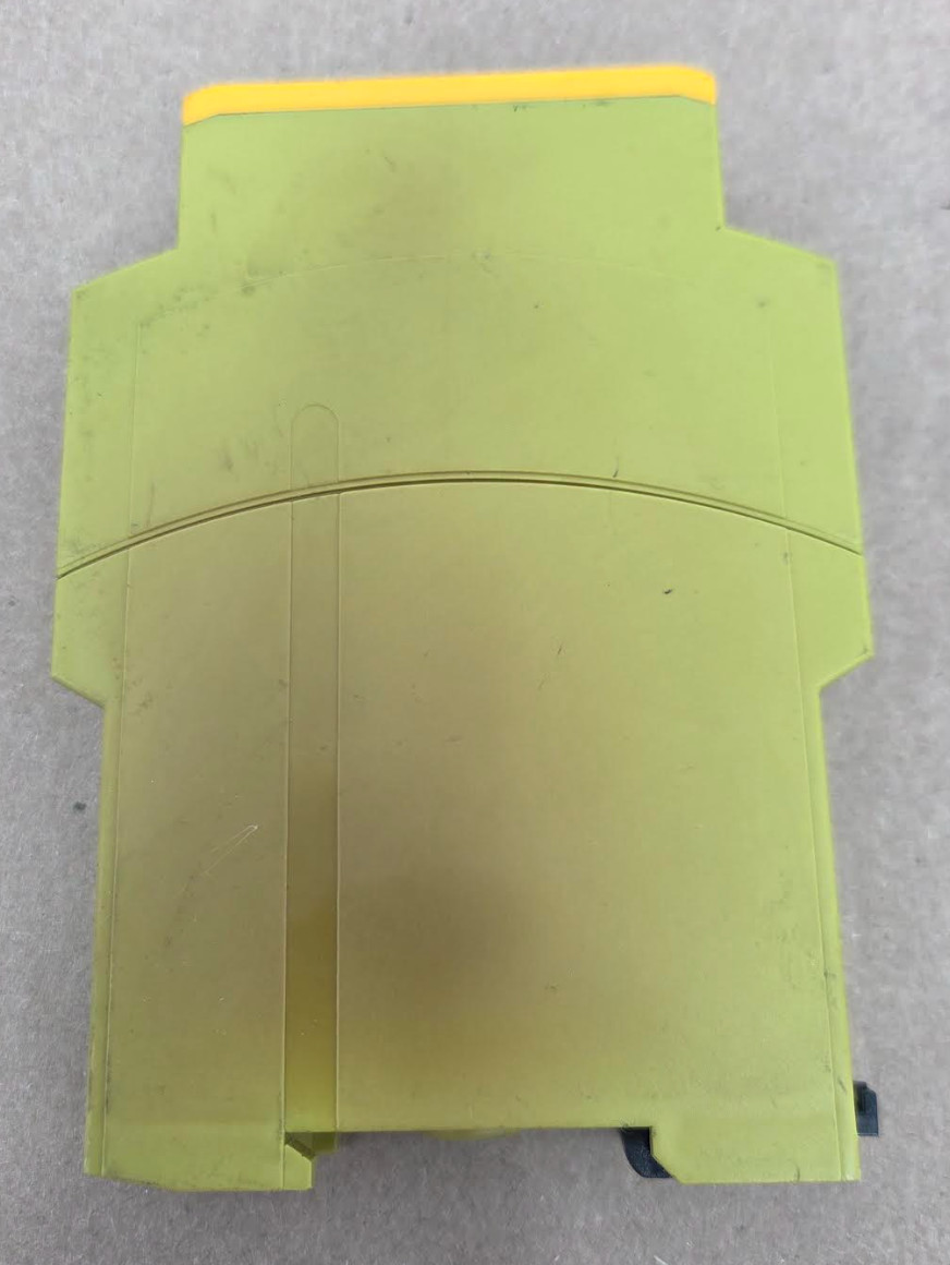 Pilz PZE X4V 774580 0.5/24VDC 4n/o Fix Safety Relay 0.5s 24VDC