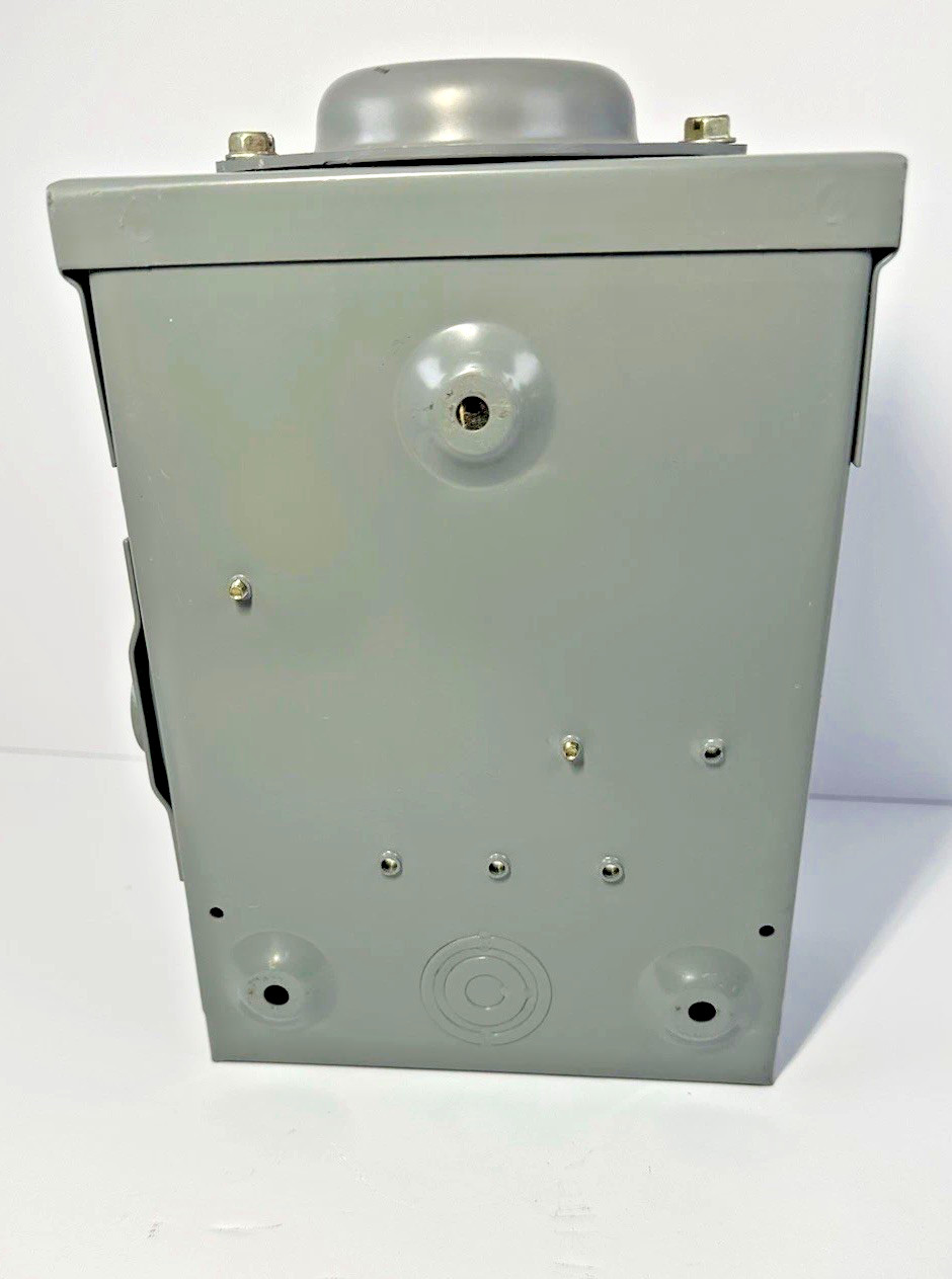 Square D 30 Amp 240V General Duty Safety Switch 40274-859-07- New