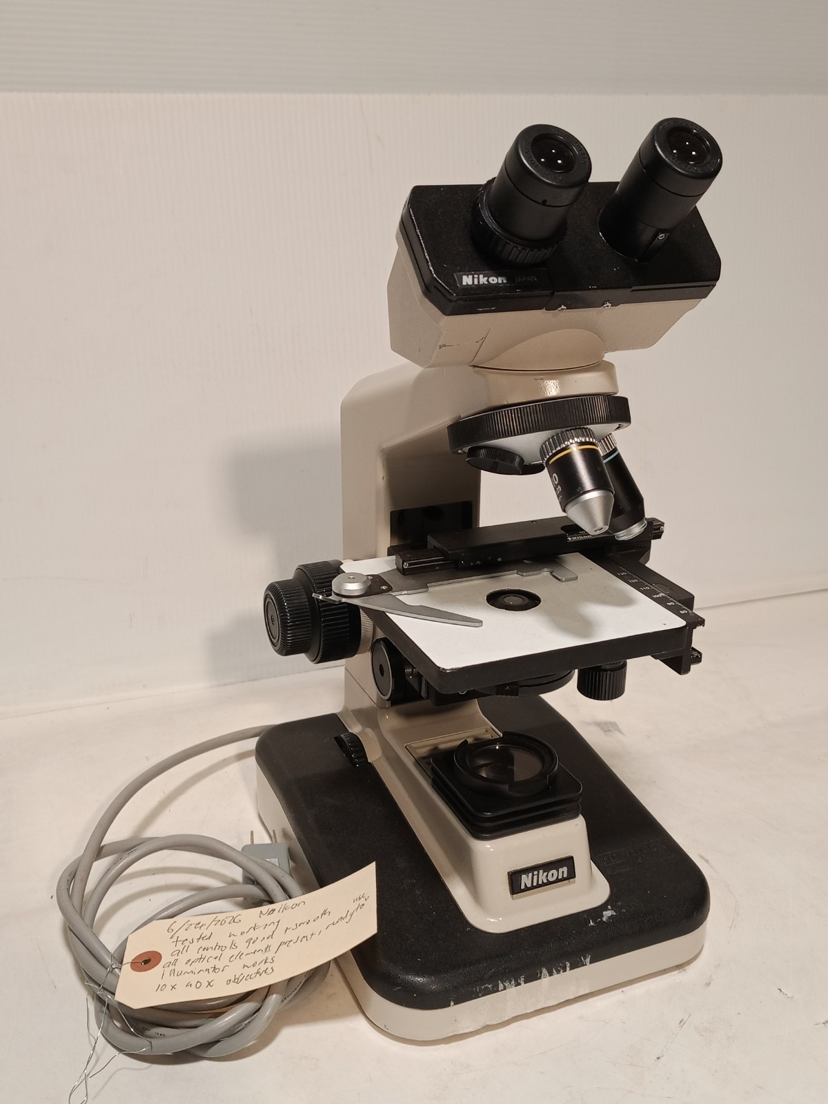 Nikon YS2-T Laboratory Binocular Microscope w/10X, 40X Objectives, Made in Japan