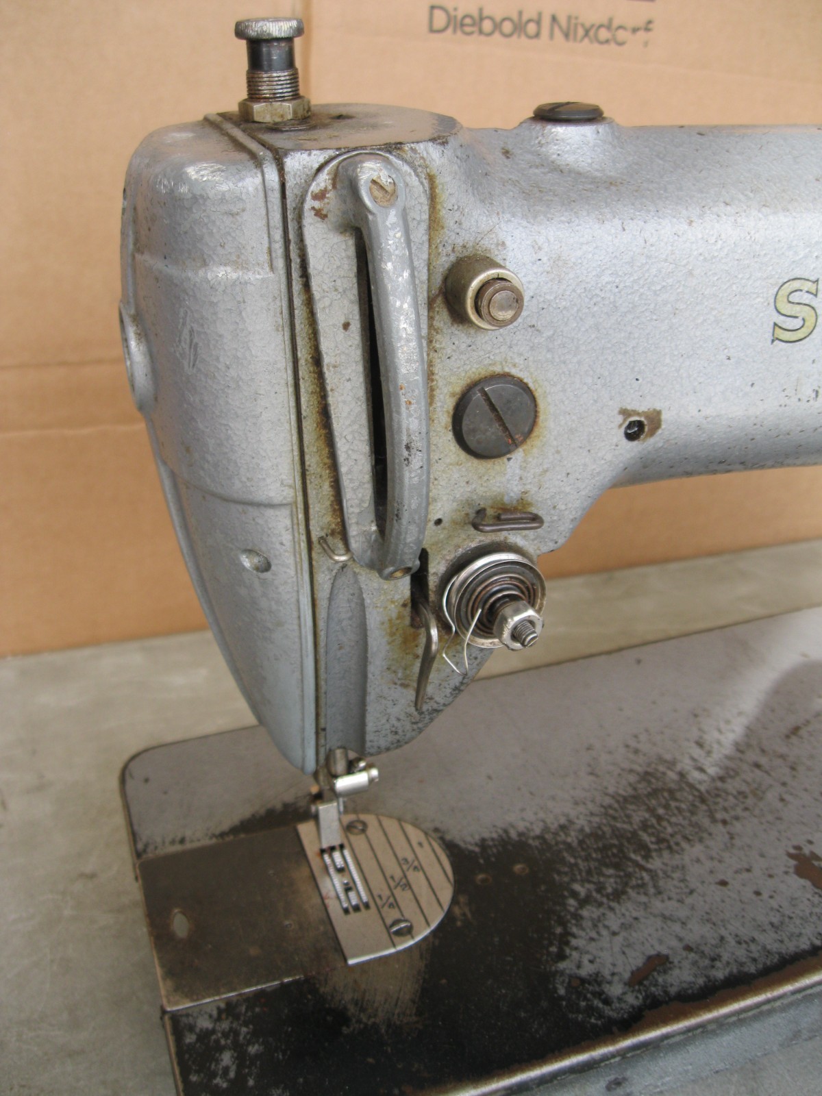 Singer 251-12 Upholstery Machine–FOR PARTS / REPAIR–UNTESTED–AS IS