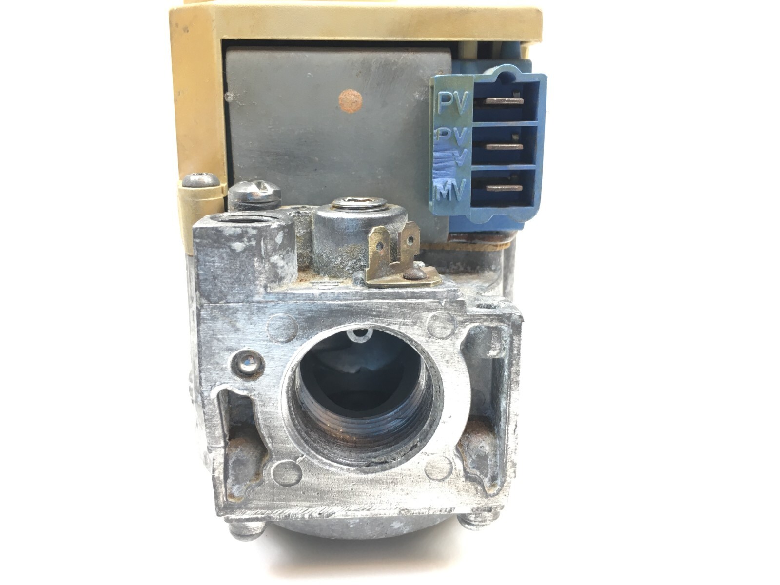 Honeywell VR8304K4814 Pool/Spa Heater Gas Valve inlet 3/4″ out 3/4 used #G552A