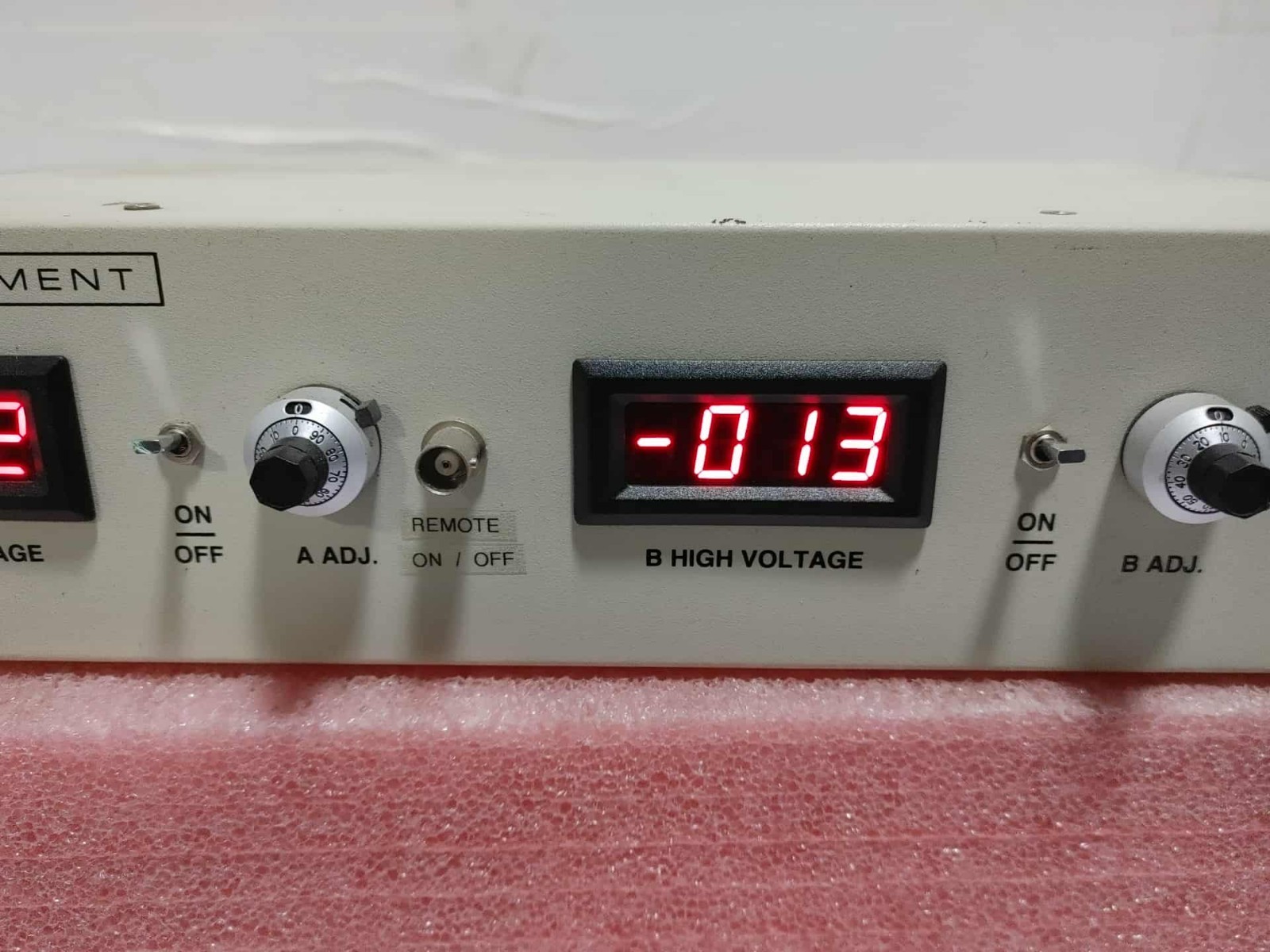 Sutter Instrument PS-2 Power Supply for MOM and PMT Hamamatsu R6357 R3896 R3811
