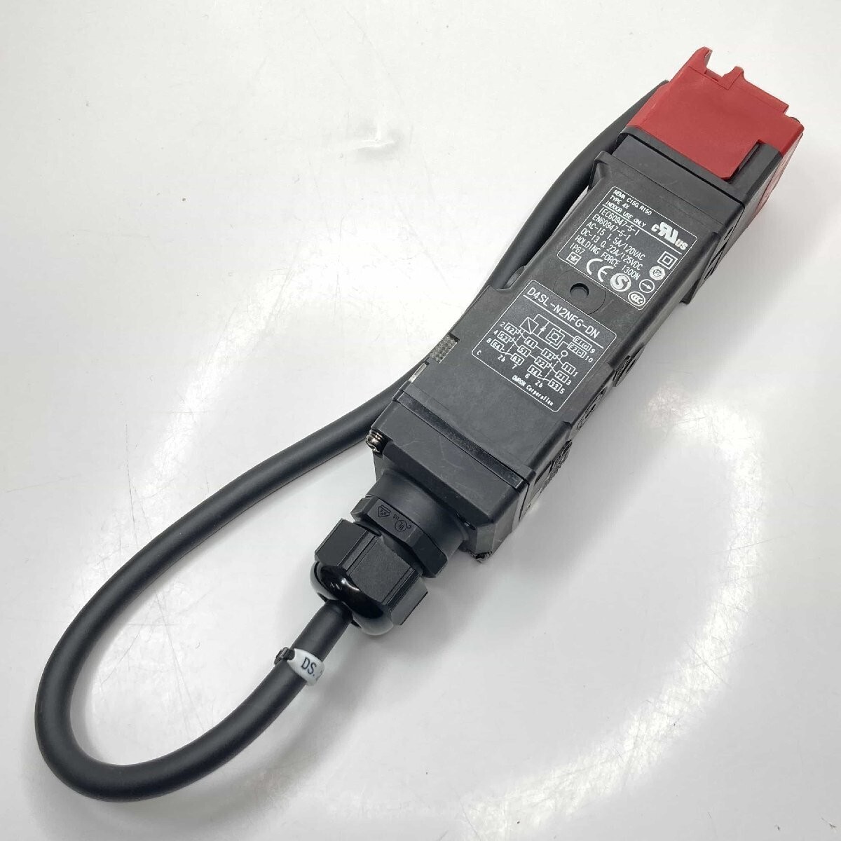 MINT CONDITION OMRON D4SL-N2NFG-DN – Safety door locks *SAMEDAY SHIP AVAILABLE