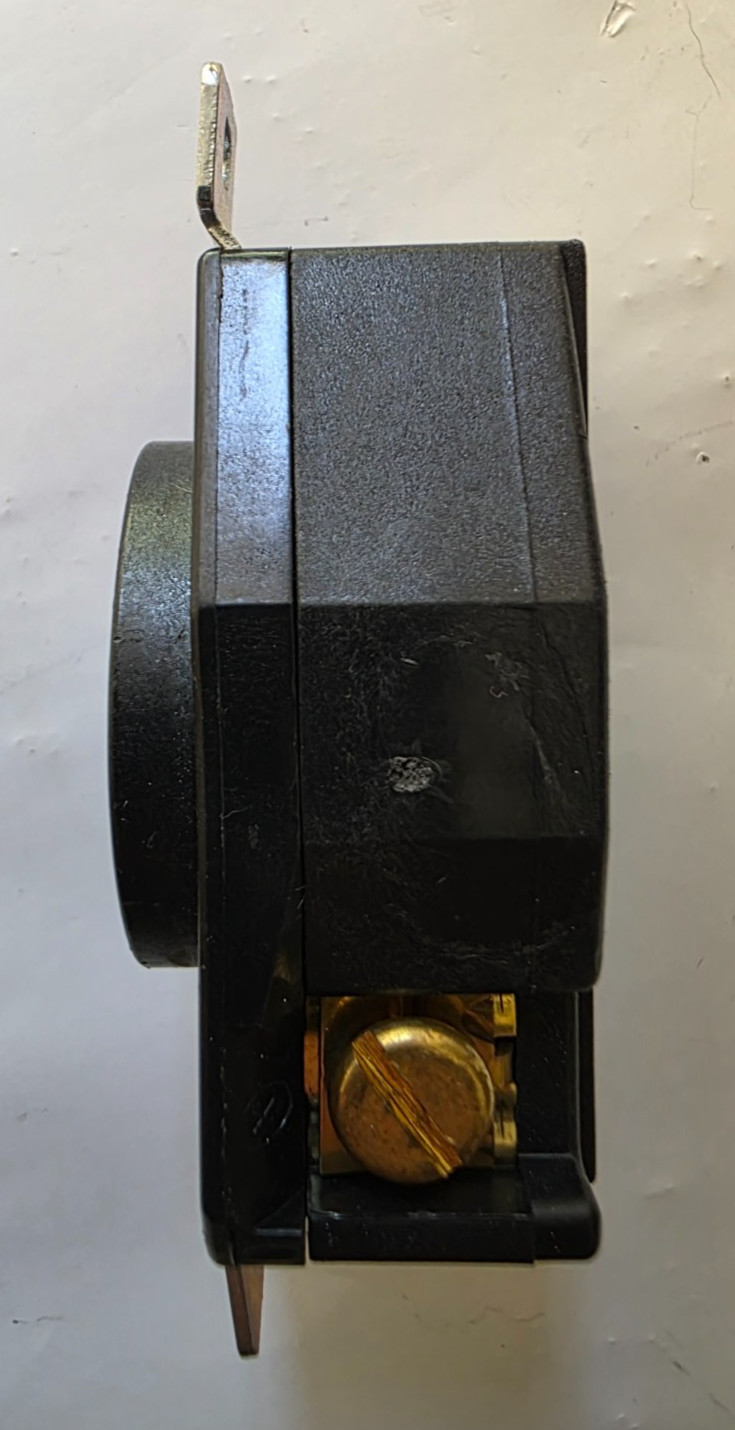 Cooper Eaton Arrow Hart Locking Receptacle 20 Amp 480V NEMA L8-20R Used