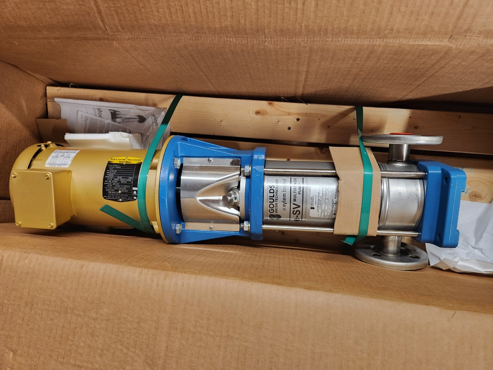 NEW 5SV9FF4C60 GOULDS e-SV Vertical Multistage Pump w/ Motor 3HP 3500RPM