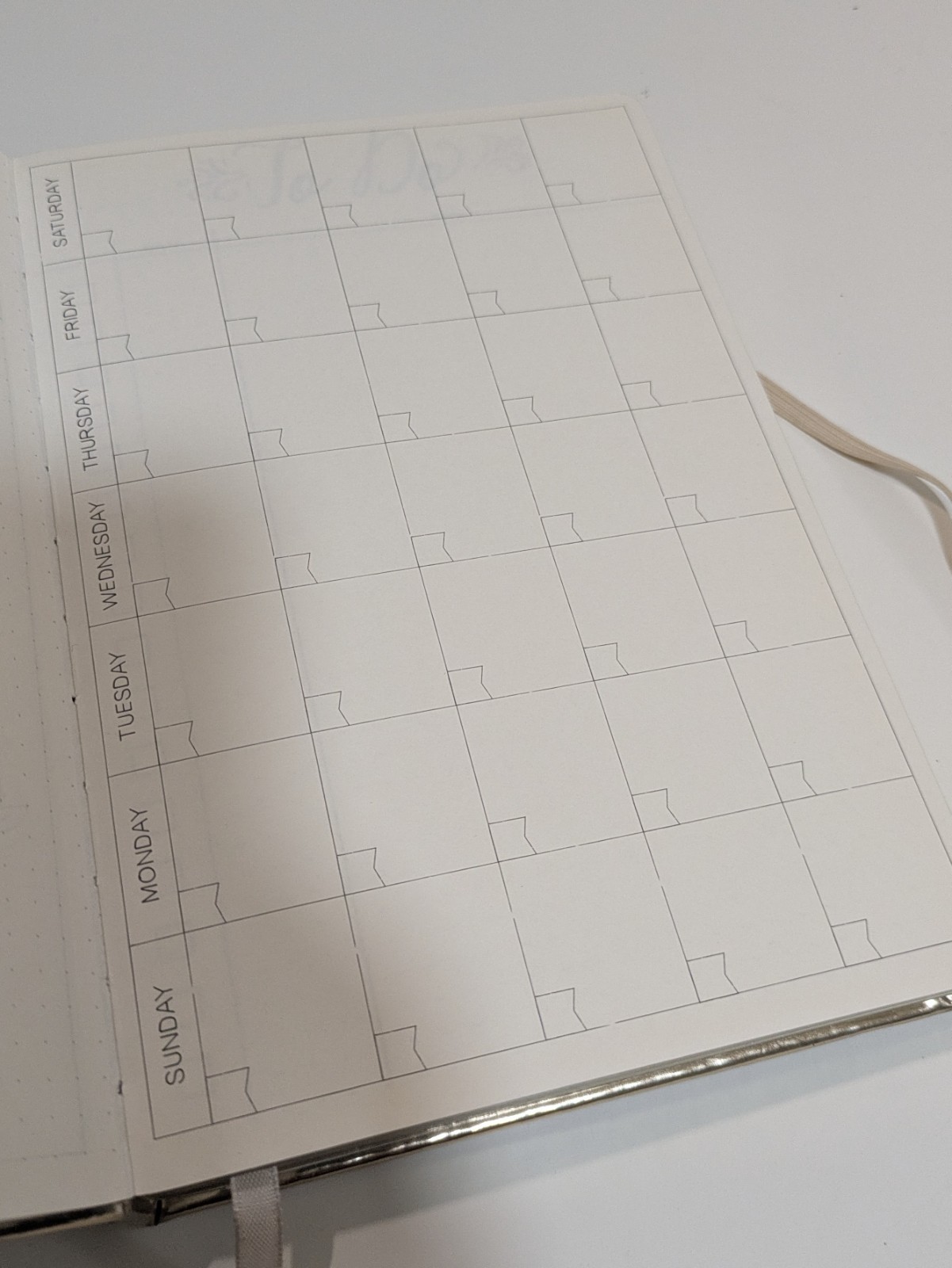 Metallic Gold Guided Journal – Track • List • Plan Organizer Book 6″×8″ Dot Grid