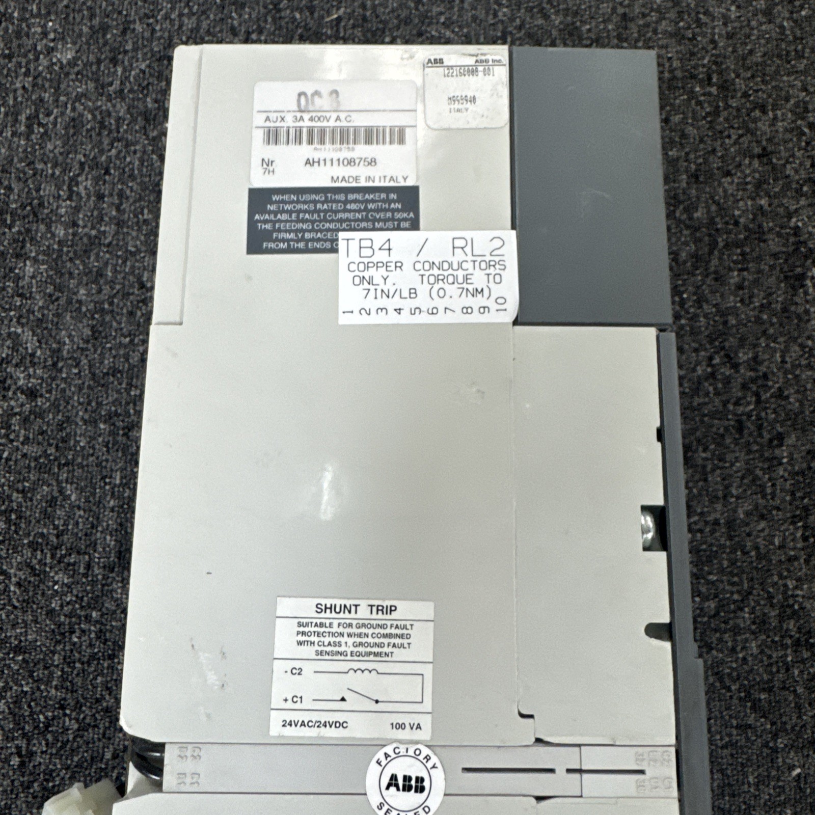 ABB S7H 1000 AMP 600V 3 POLE CIRCUIT BREAKER WITH AUX AND 24V SHUNT TRIP RECON
