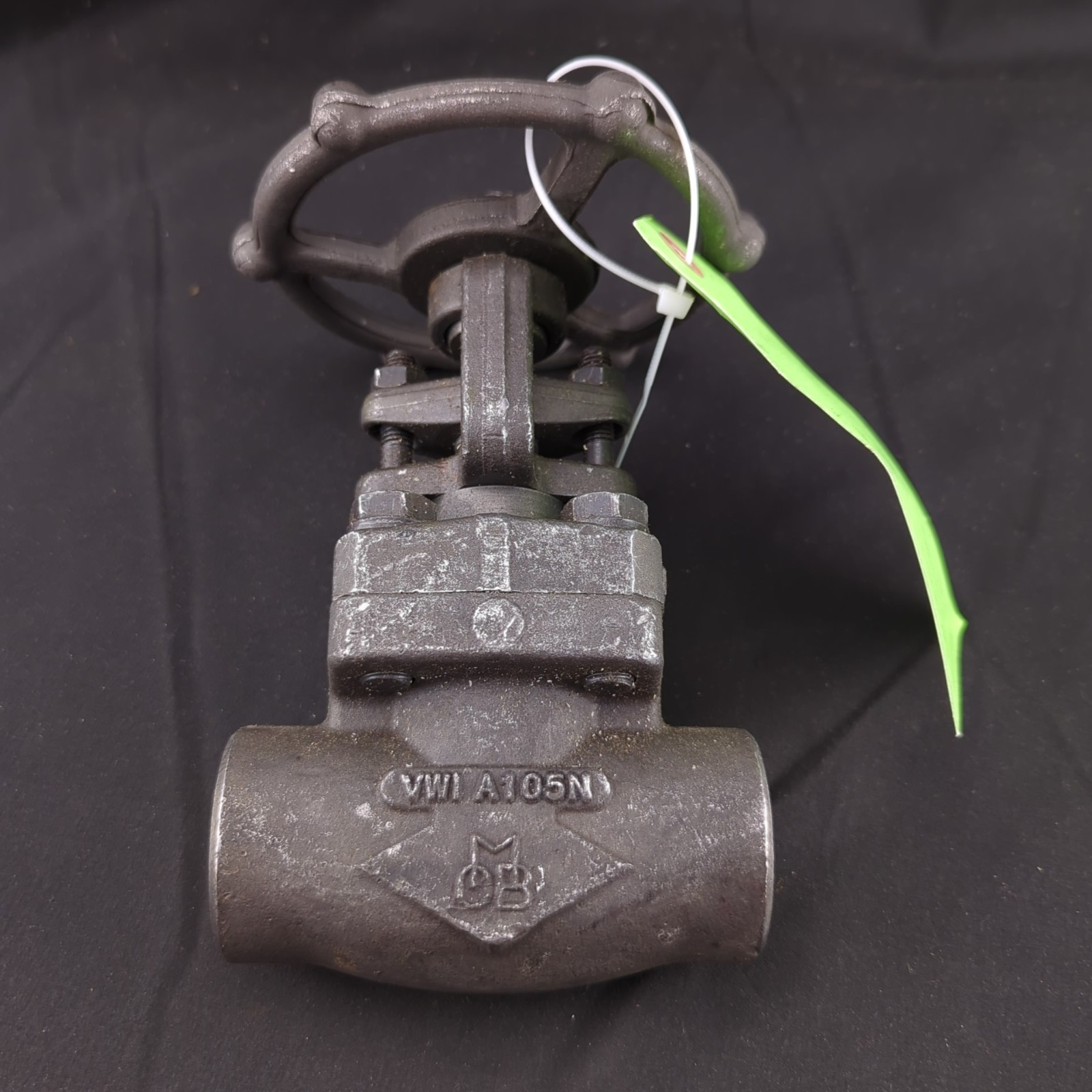 OMB 810-NPT Gate Valve, Forged Steel 1″ RB, CL #800, A105N, LOW-E, Threaded NPT
