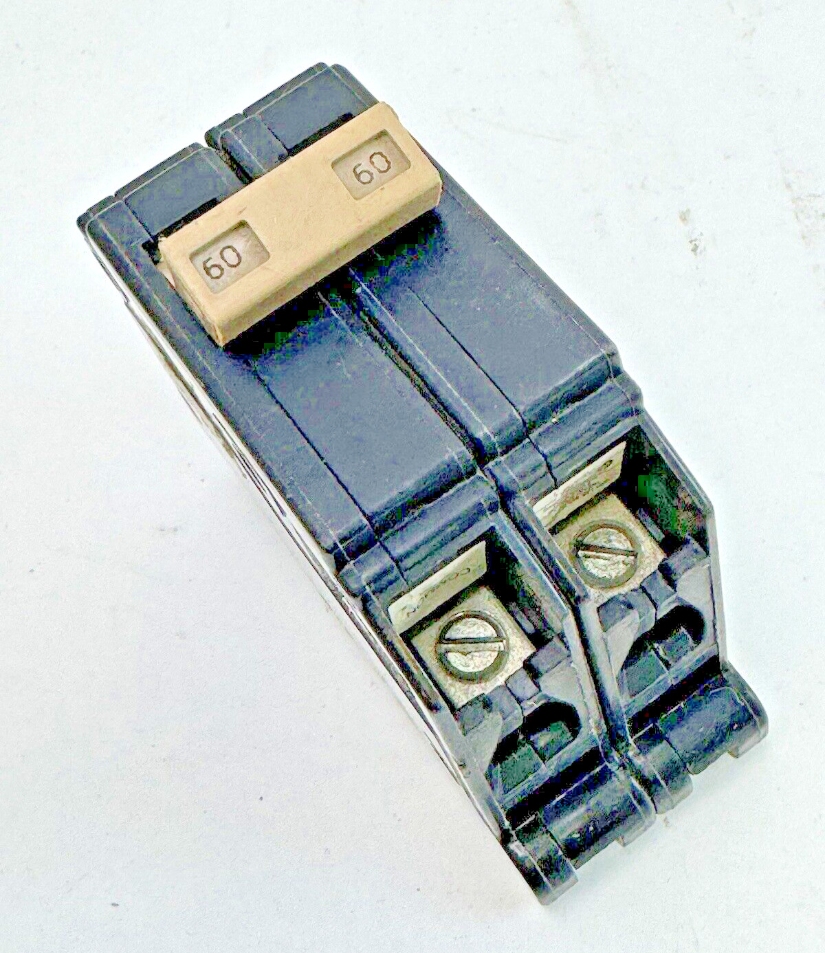 CUTLER-HAMMER – CH260 – COMMON TRIP CIRCUIT BREAKER – 60A, 2 POLE, 120/240 VAC