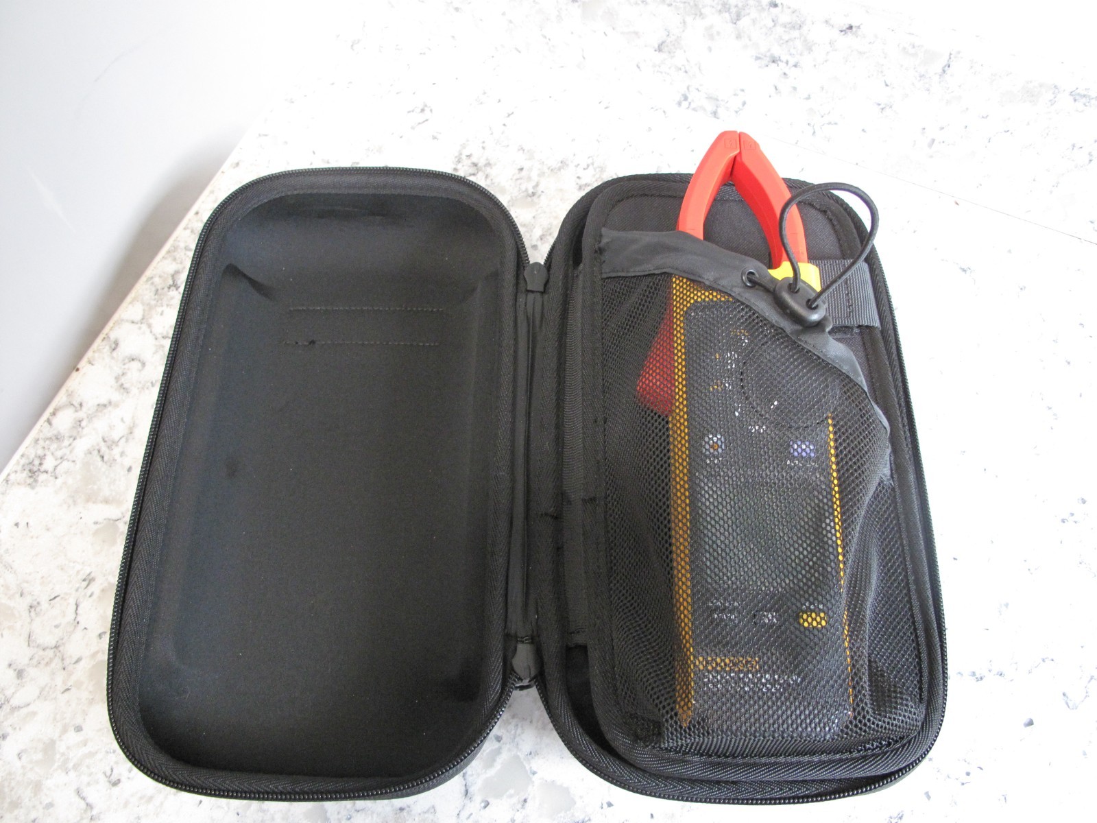 Fluke 393 FC Cat III 1500v trms clamp meter w/ iflex i2500-18 + case+leads