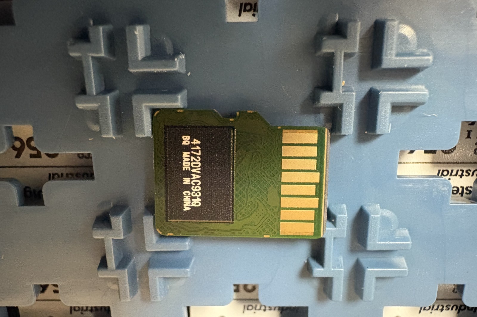 SDSDQAF4-256G-I Western Digital 256GB Industrial microSD card