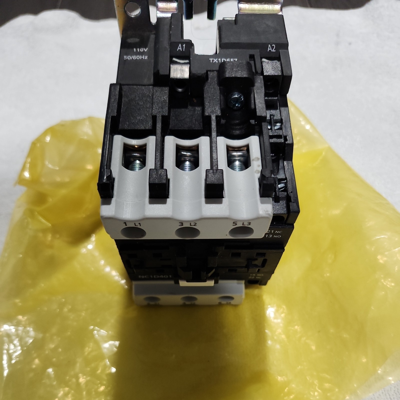 NOFUEL NC1 D40 11 F7 Contactor NC1D4011 Replaces LC1-D4011-F7 120V Coil