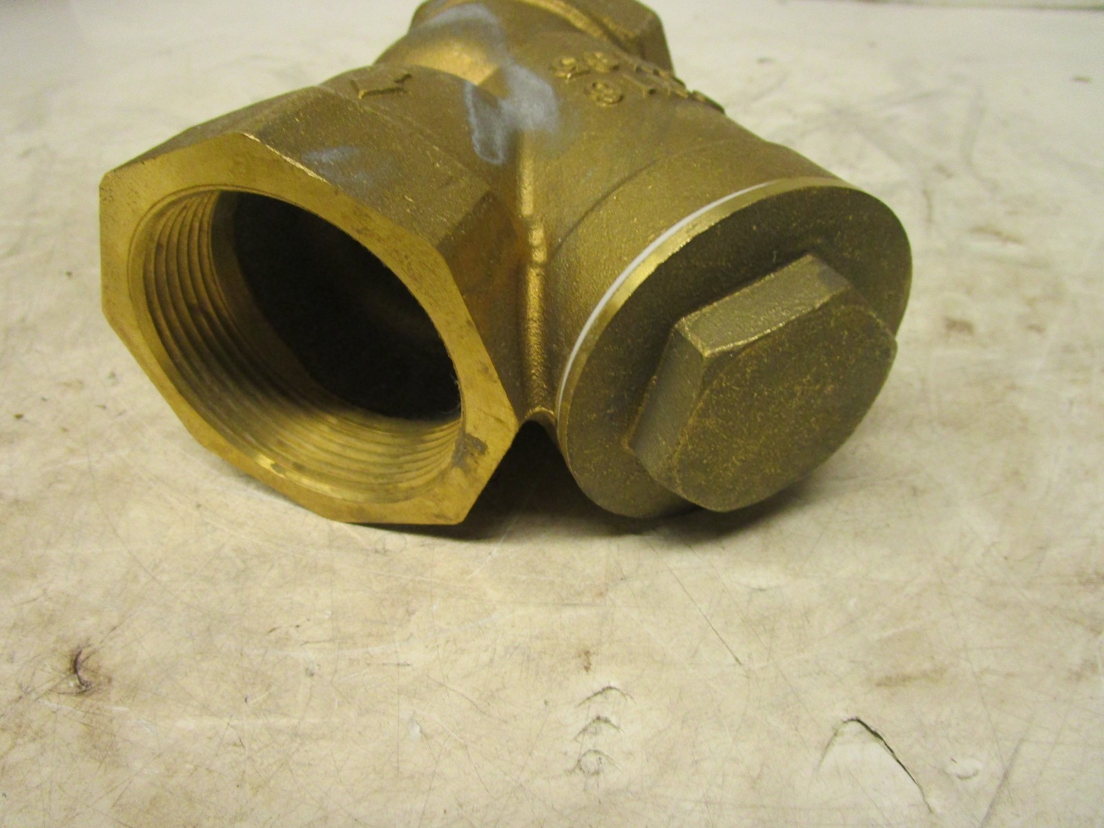 NO NAME PN16 DN65 2-1/2″ NPT THREADED WYE Y BRONZE STRAINER 300 PSI 3/64″ SCREEN